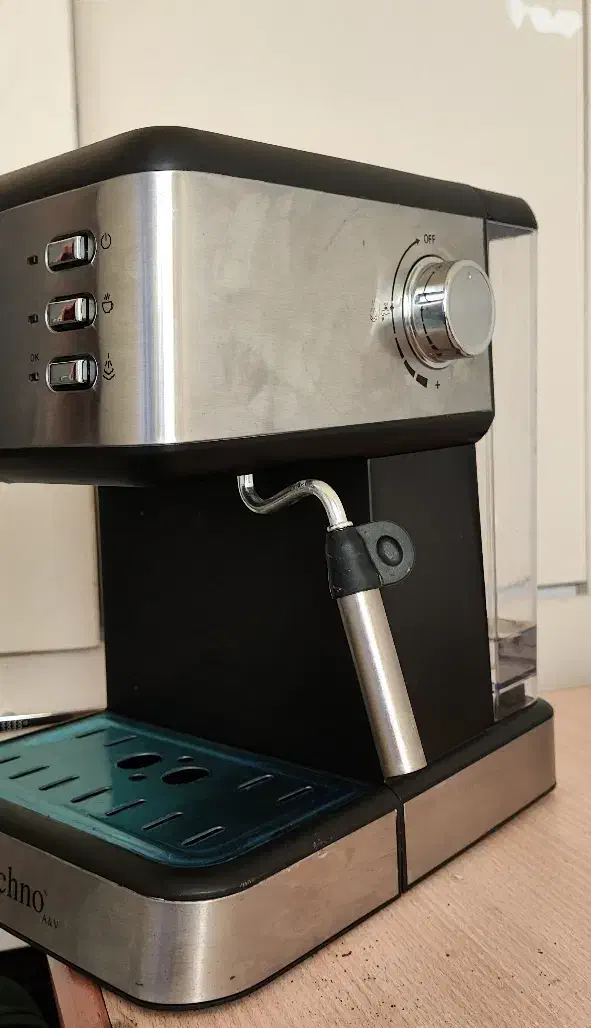 دستگاه قهوه ساز تکنو ۳۰۰بار در حد صفر بدون استفاده|سماور، چای‌ساز، قهوه‌ساز|لاهیجان, امیرشهید|دیوار