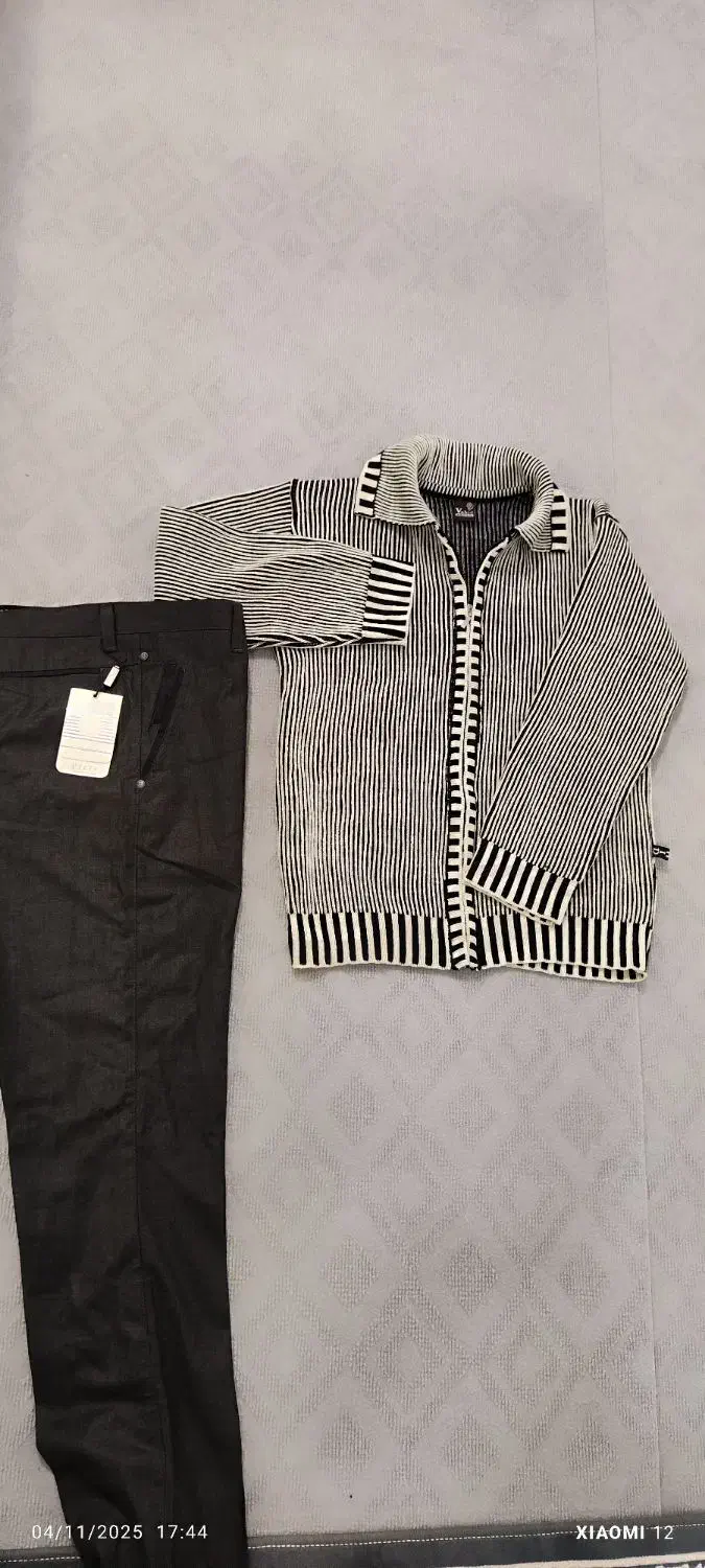 پلیور|لباس|دورود, |دیوار