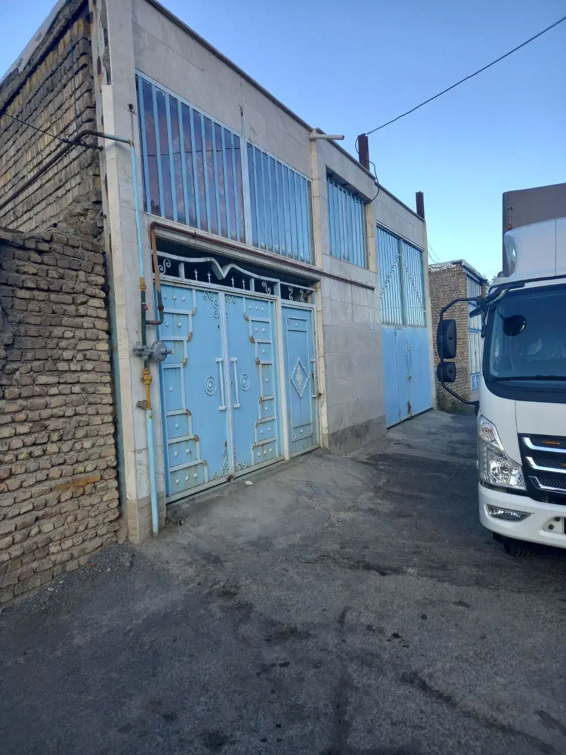 اجاره واحد ۲۰۰ متری|اجارهٔ مغازه و غرفه|شازند, |دیوار