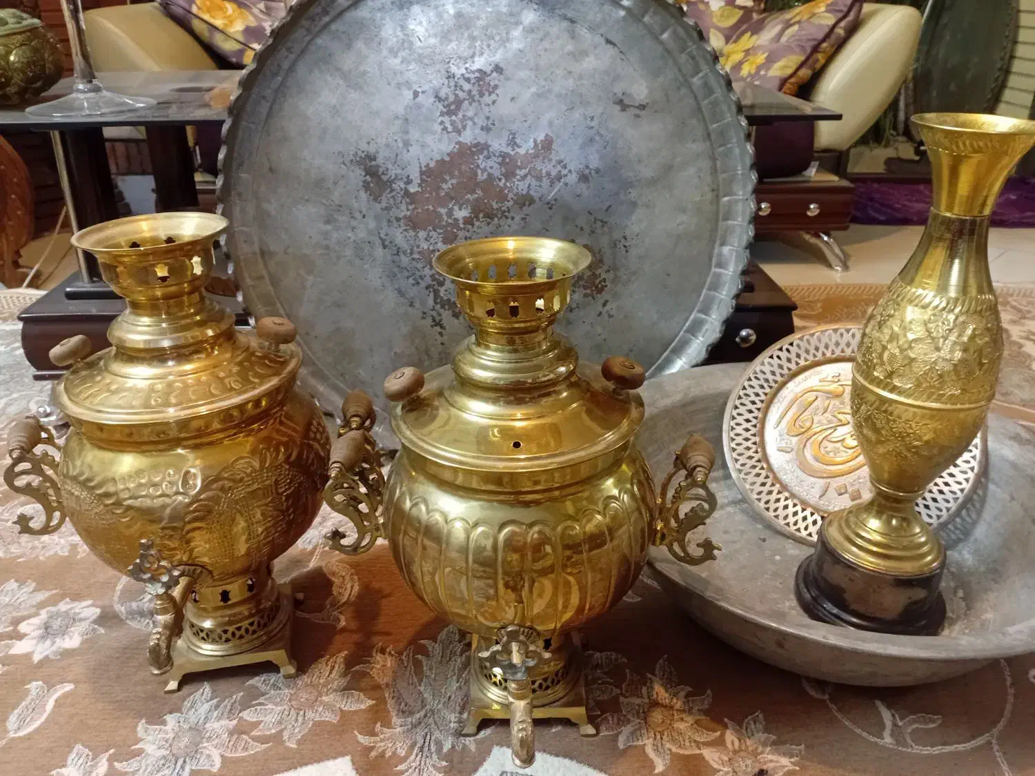 سماورها ذغالی قدیمی سنگین ۶لیتری|کلکسیون اشیاء عتیقه|اصفهان, باغ دریاچه|دیوار