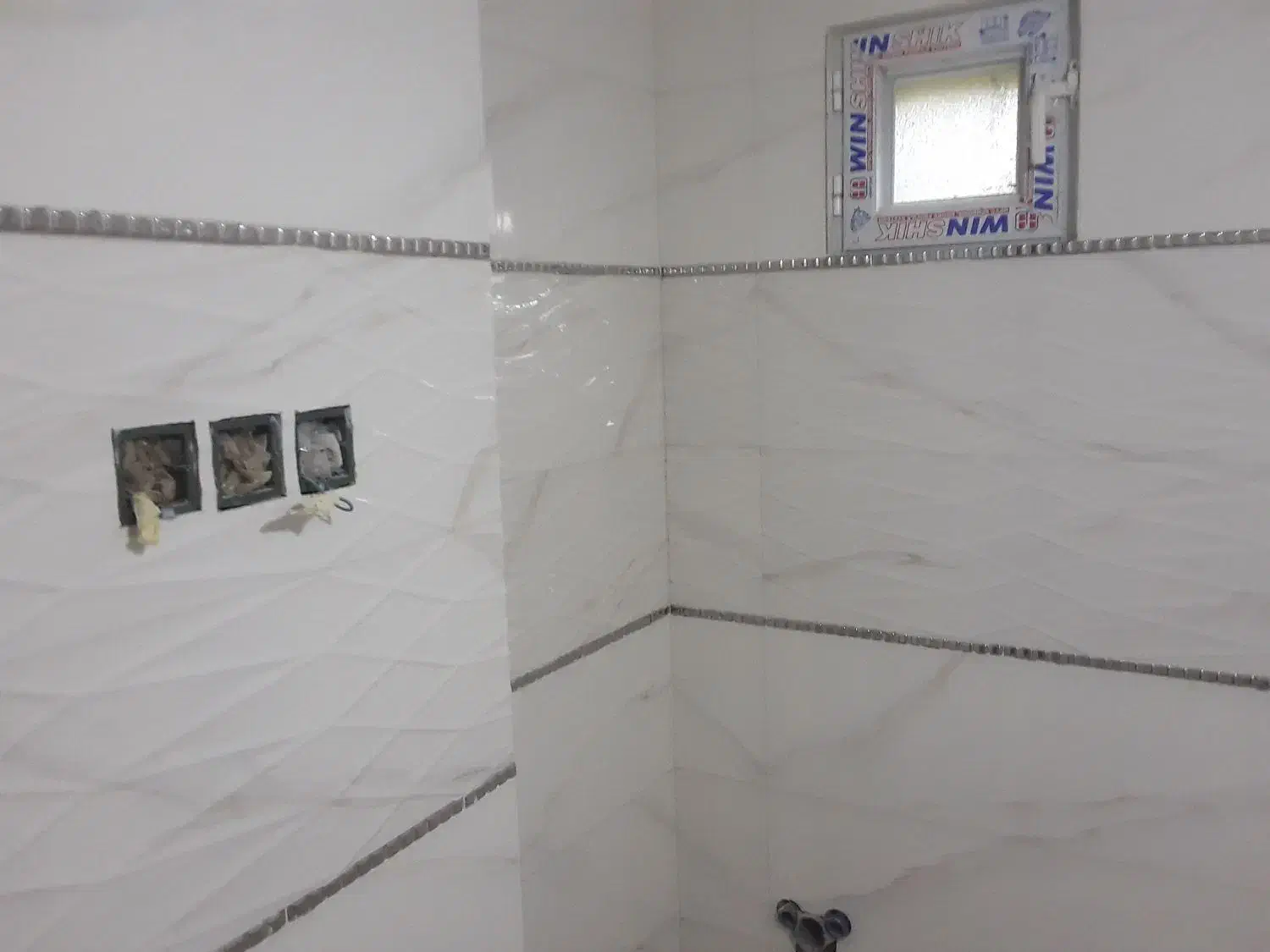 تخریب کاشیکاری ونصب سرامیک|خدمات پیشه و مهارت|رشت, شهریاران|دیوار
