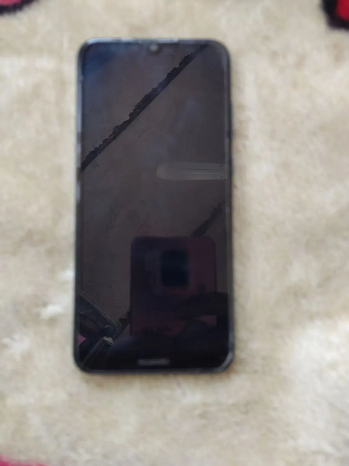 گوشی y6|موبایل|قم, فرهنگیان و شهربانی|دیوار