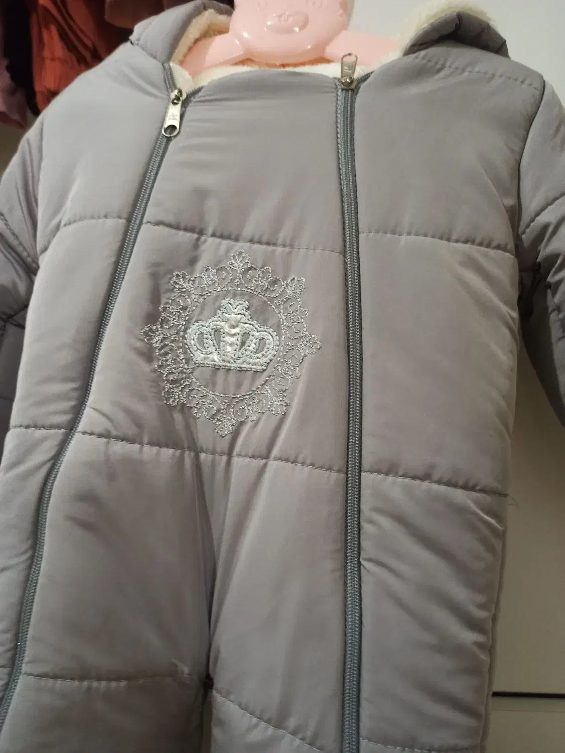 کاپشن نوزادی|کفش و لباس بچه|باسمنج, |دیوار