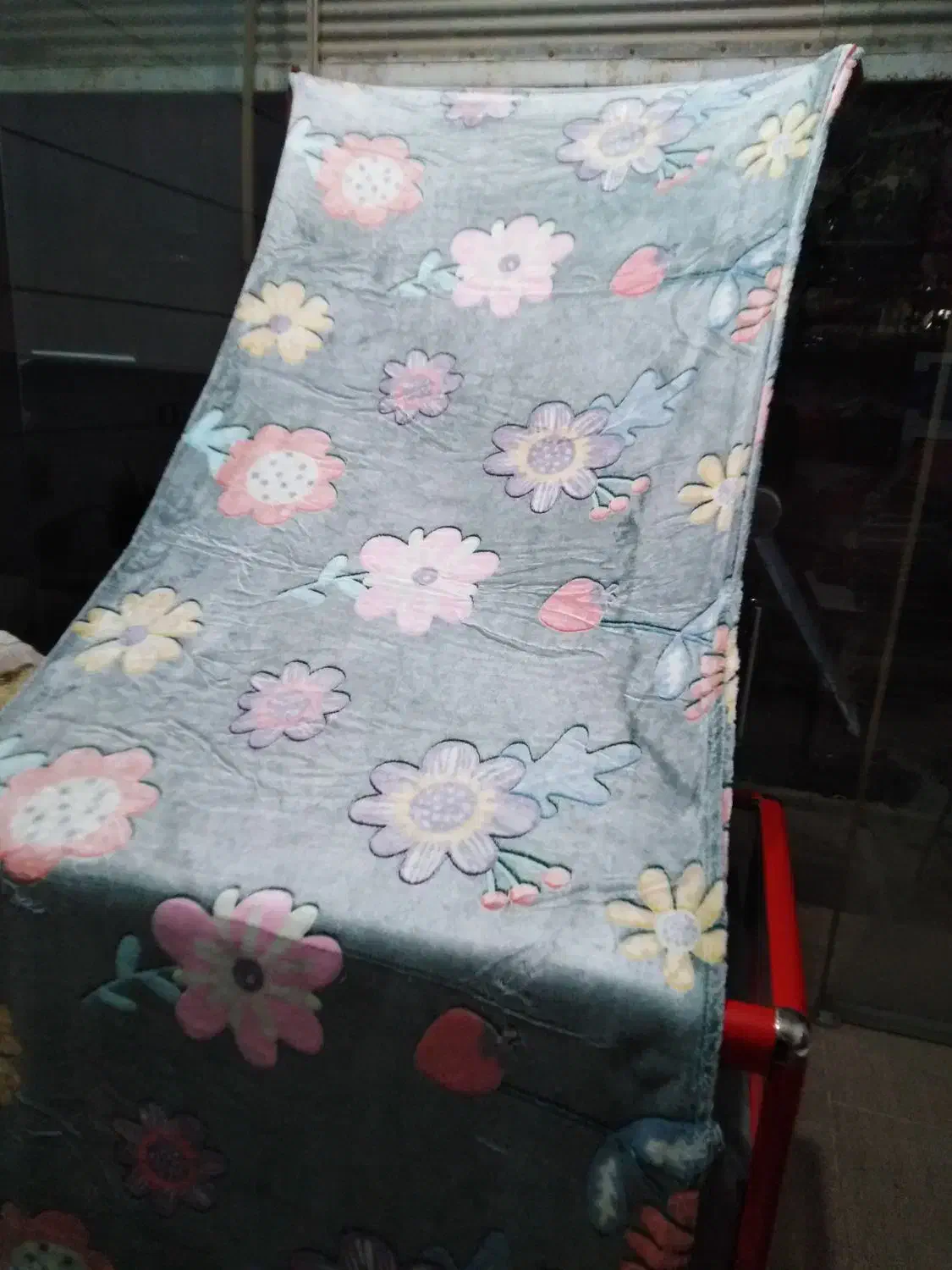 انواع پتو و بالش و روبالشی|رختخواب، بالش، پتو|بروجرد, |دیوار