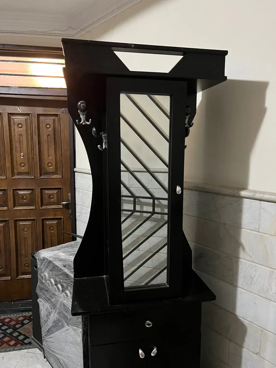 فروش لوازم منزل به دلیل مهاجرت|جاکفشی، کمد، دراور|تهران, المهدی|دیوار