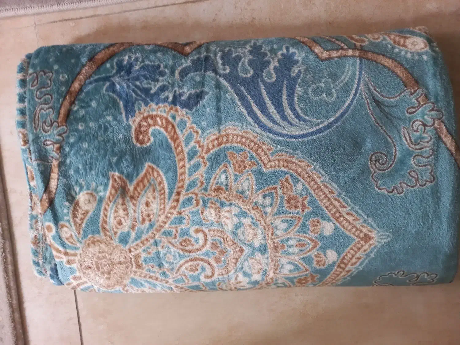 پتوژله ایی دونفره|رختخواب، بالش، پتو|رشت, نیروی دریایی|دیوار