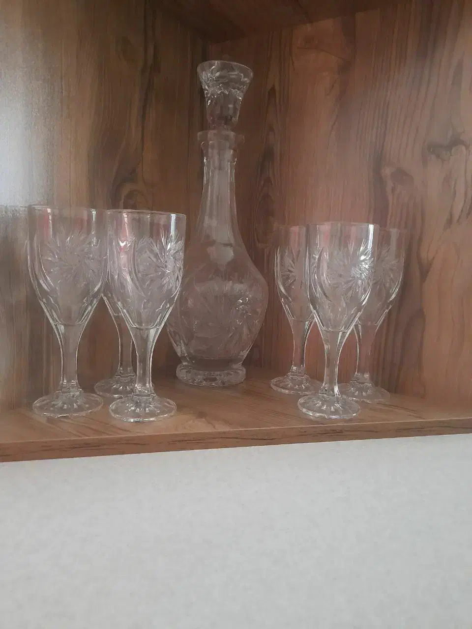 مقداری وسایل منزل|ظروف سرو و پذیرایی|اسلام‌شهر, شهرک واوان|دیوار