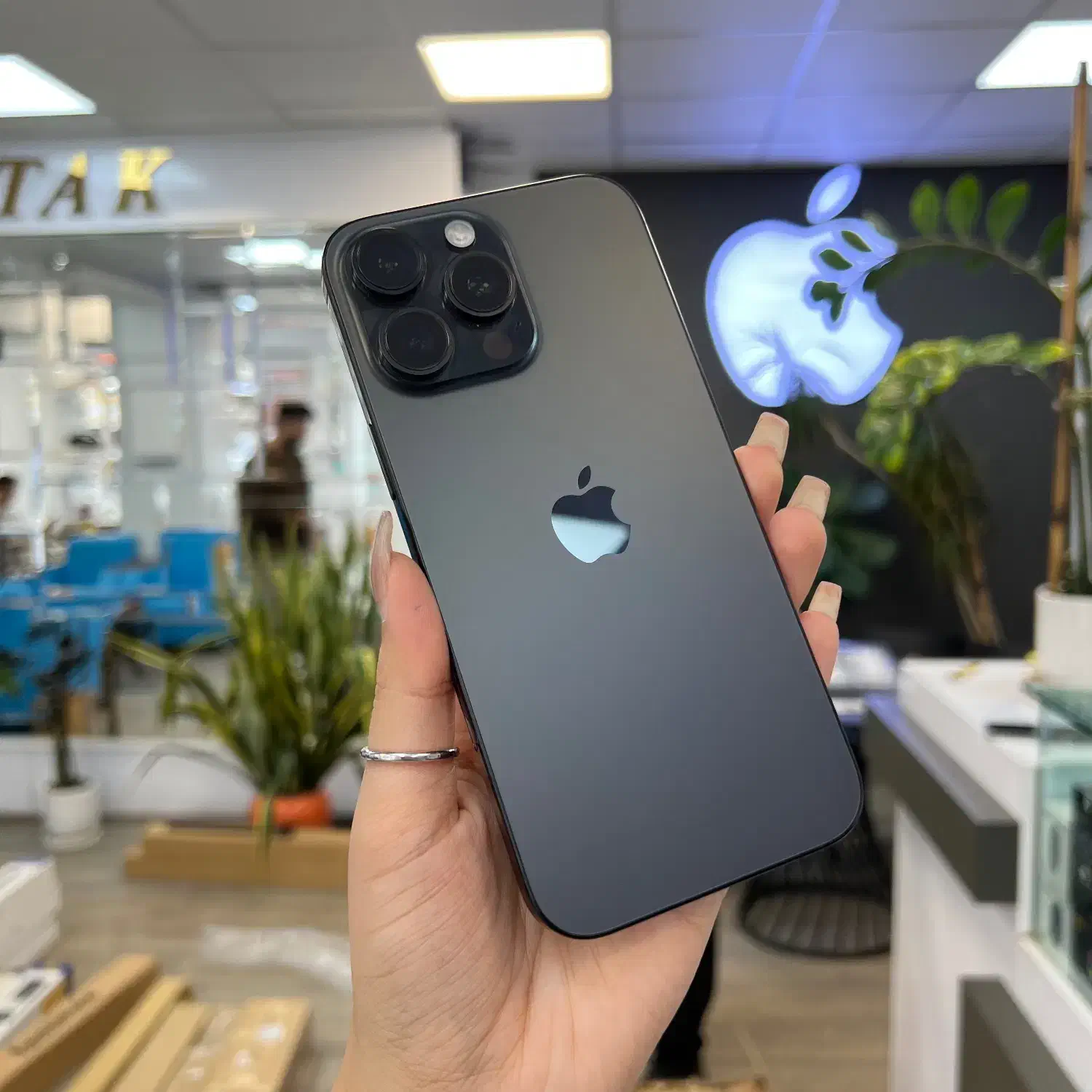 ۱۶پرومکس مشکی باطری۹۹|موبایل|گرگان, |دیوار