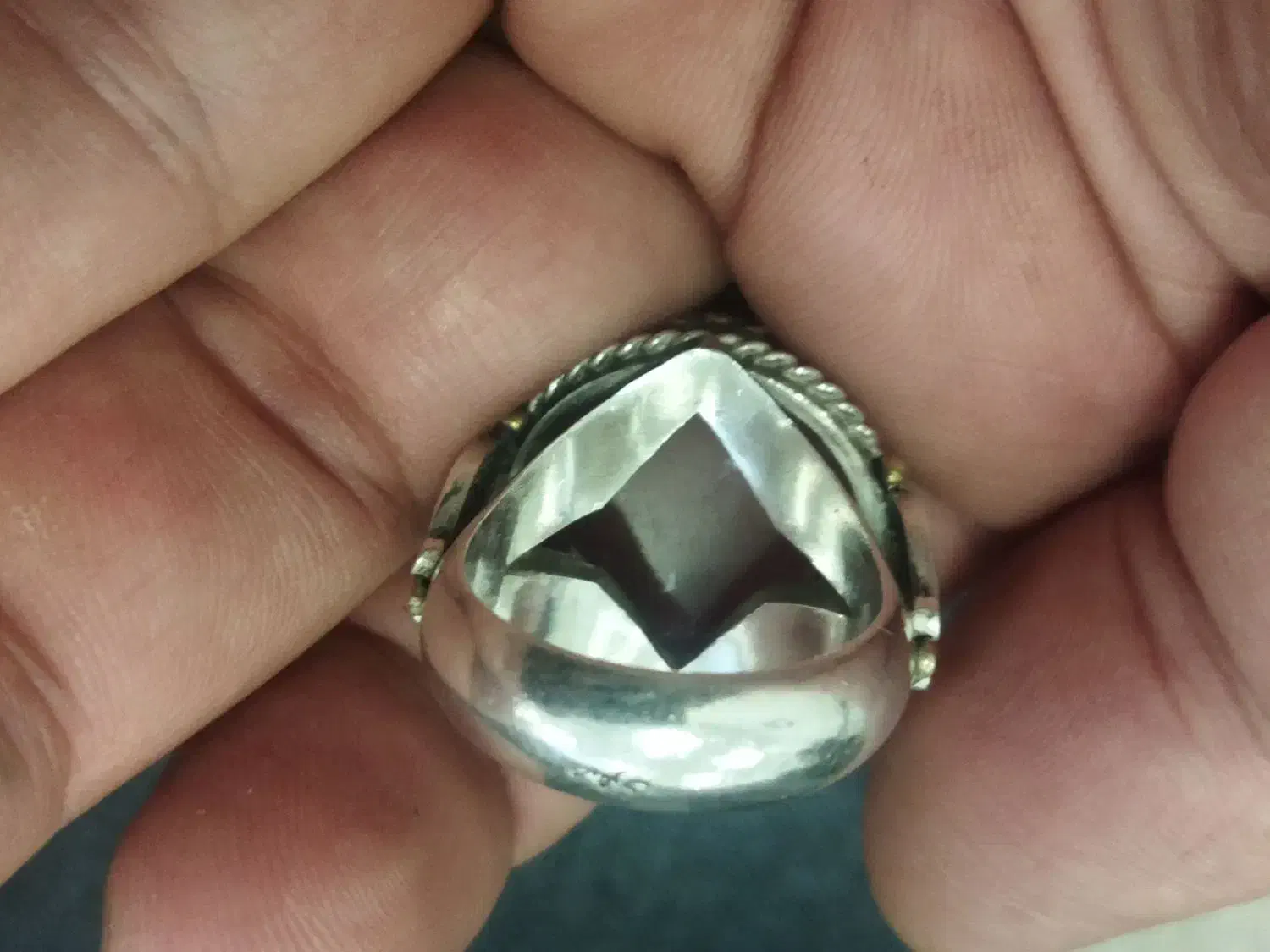 انگشتر خط بیاضی کهنه|بدلیجات|یزد, |دیوار