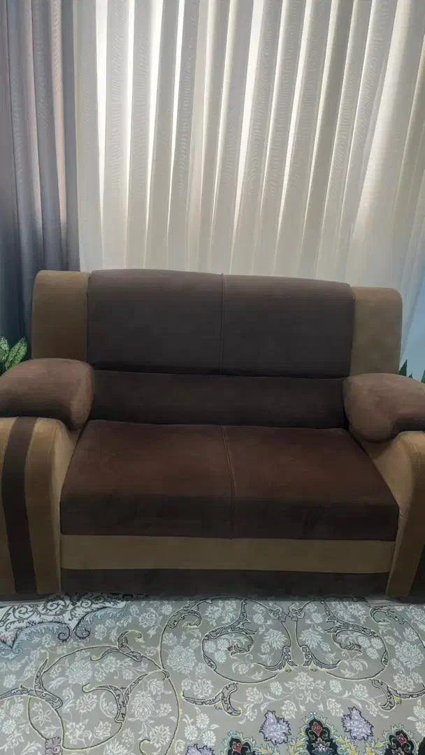 مبل نه نفره راحتی  همراه با چهارتا میز|مبلمان خانگی و میز عسلی|گتاب, |دیوار