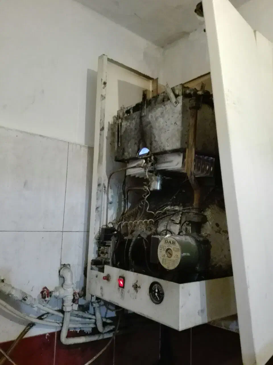 تعمیرات نصب سرویس فروش پکیج آبگرمکن|آبگرمکن، پکیج، شوفاژ|تهران, مجیدیه|دیوار