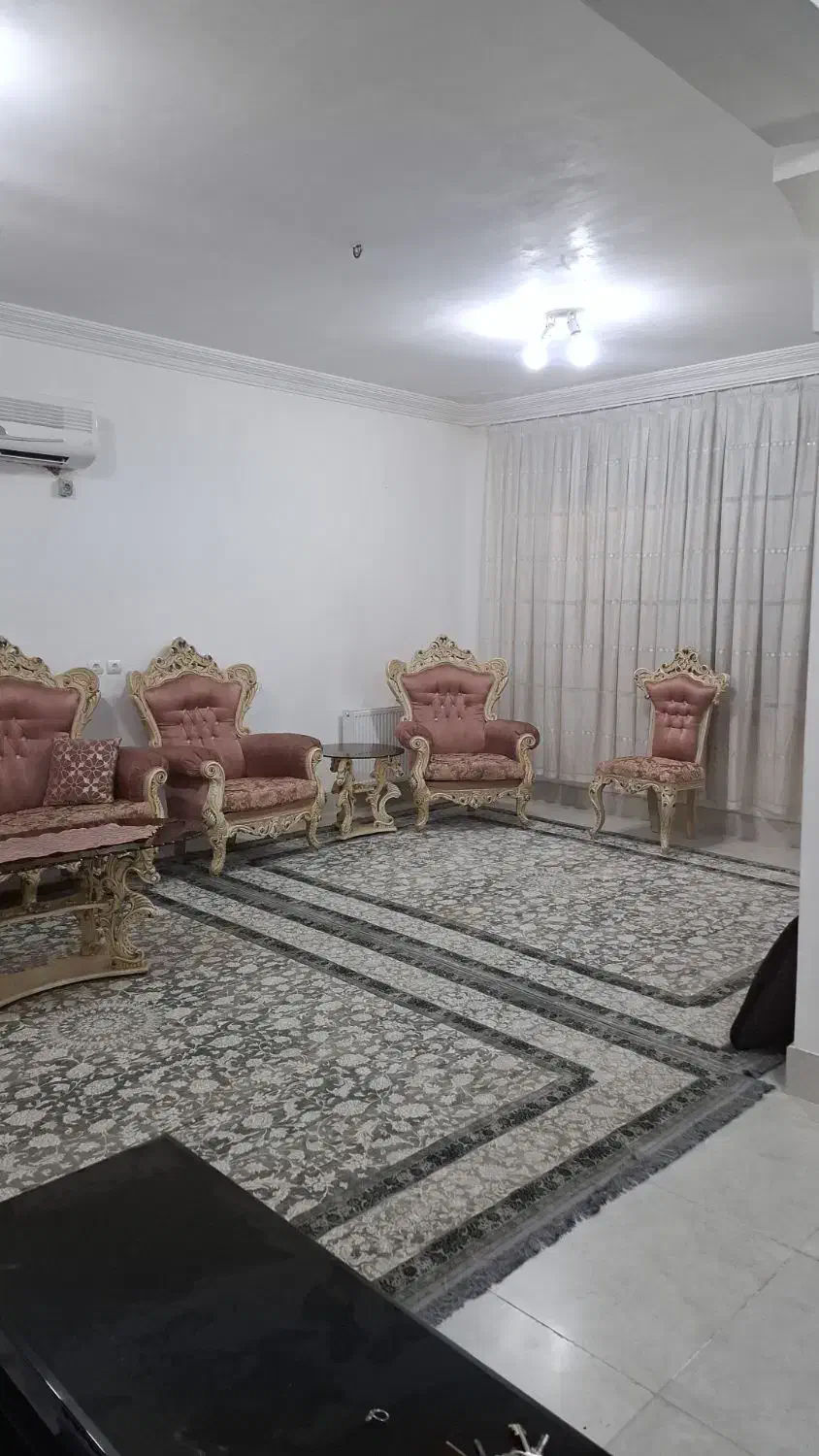 فروش ویژه مبل سلطنتی|مبلمان خانگی و میز عسلی|بهشهر, |دیوار