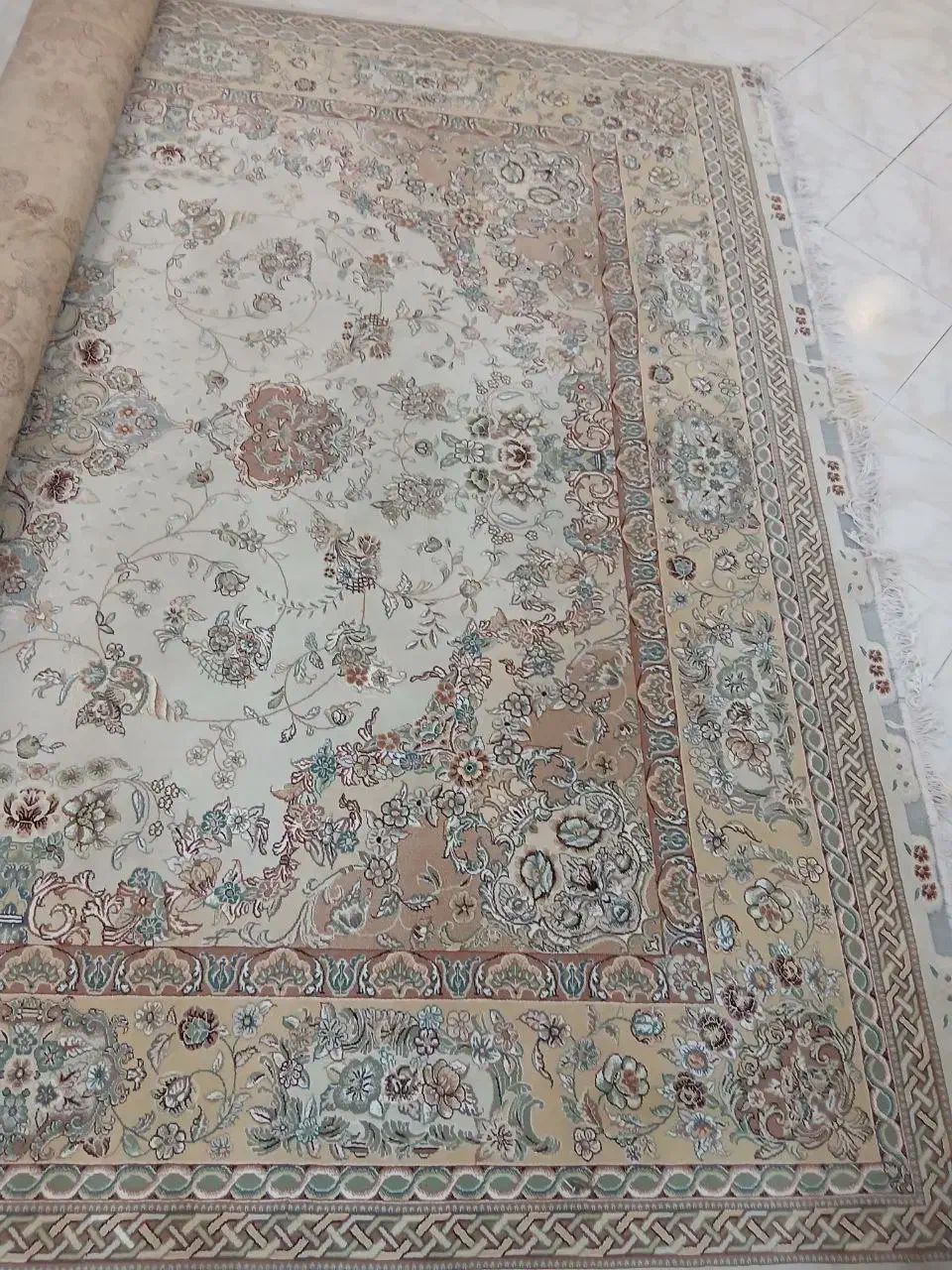 فرش ارا مشهد|فرش|مشهد, نیروی هوایی|دیوار