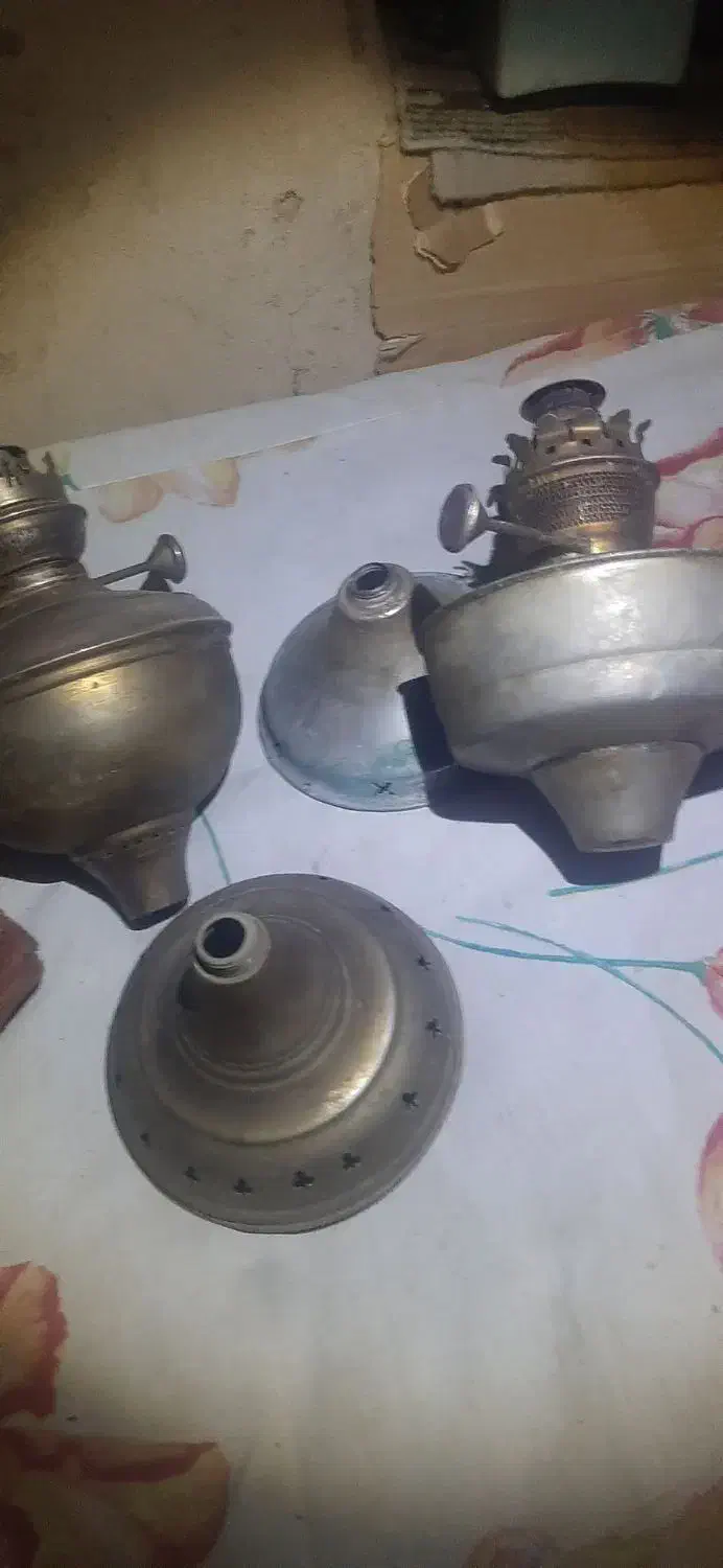 چراغ نفتی فیتیله ای دوعدد|کلکسیون اشیاء عتیقه|چابکسر, |دیوار