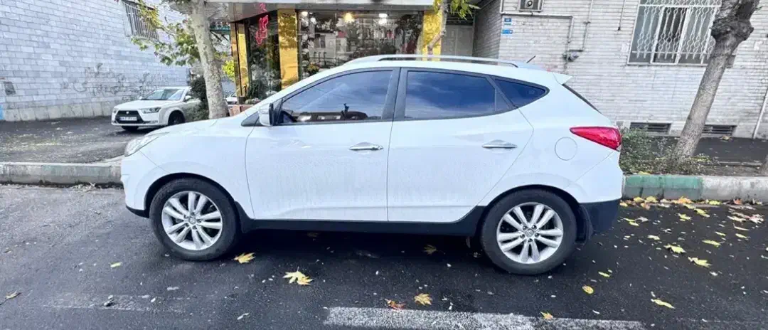 توسان نیم فول 2014بدون رنگ|خودرو سواری و وانت|آبیک, |دیوار