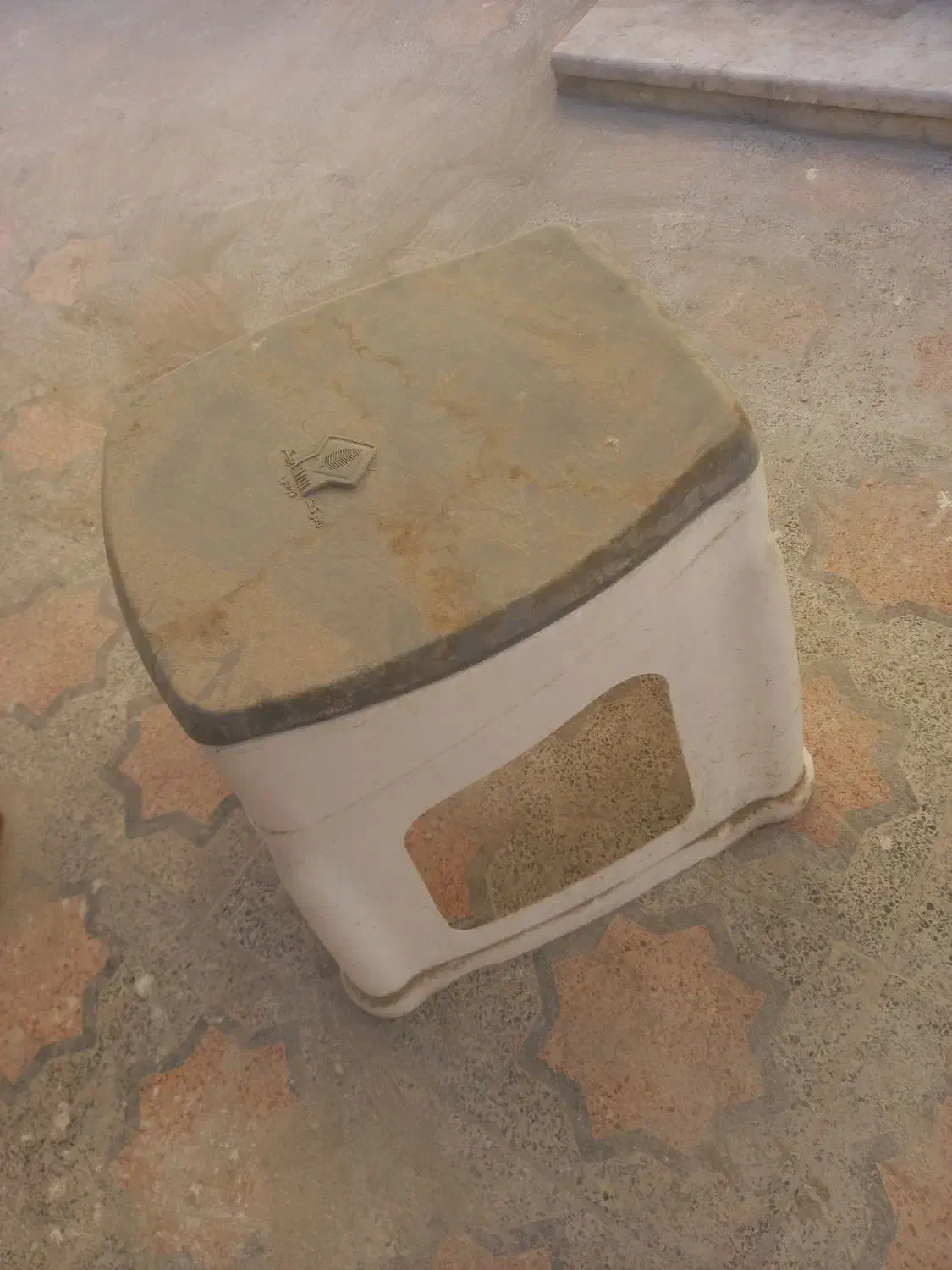 توالت فرنگی سیار سالم|لوازم سرویس بهداشتی|شیراز, تندگویان|دیوار