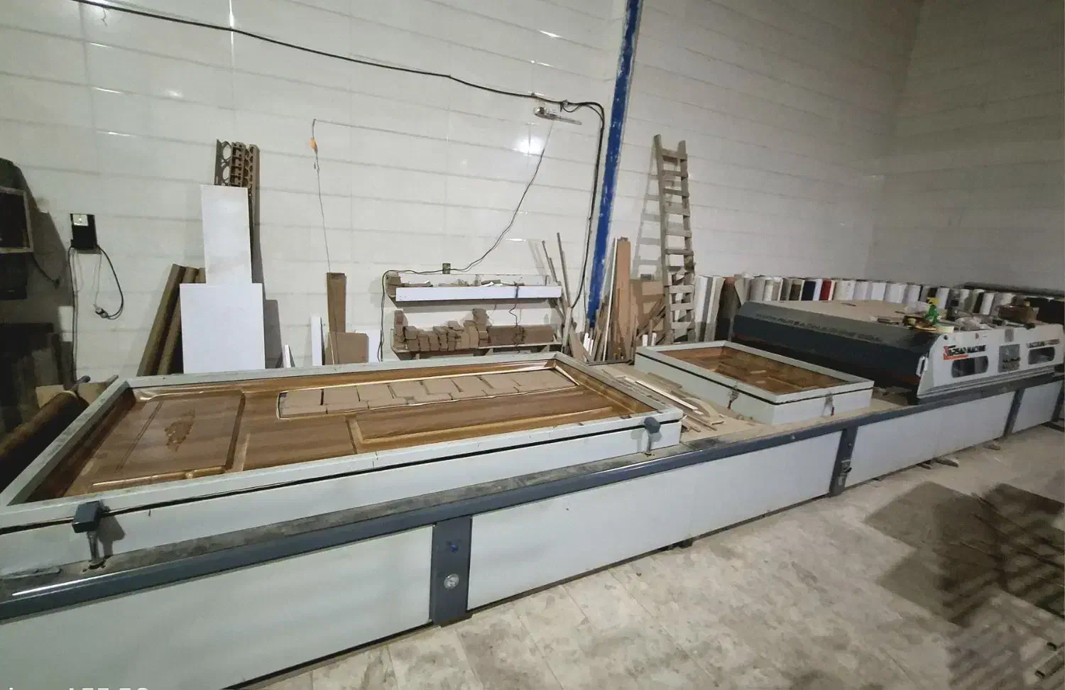 وکیوم ۳ سینی فرساد|ماشین‌آلات صنعتی|قم, کوه سفید|دیوار