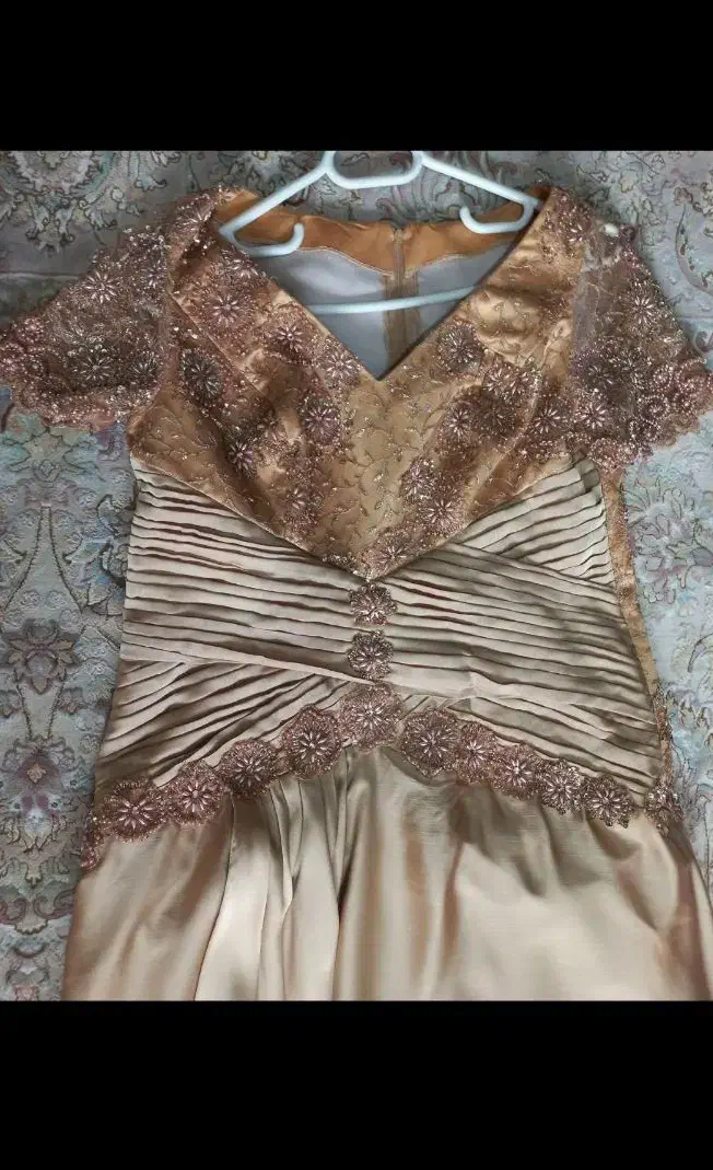 لباس مجلسی نو|لباس|رشت, دیانتی|دیوار