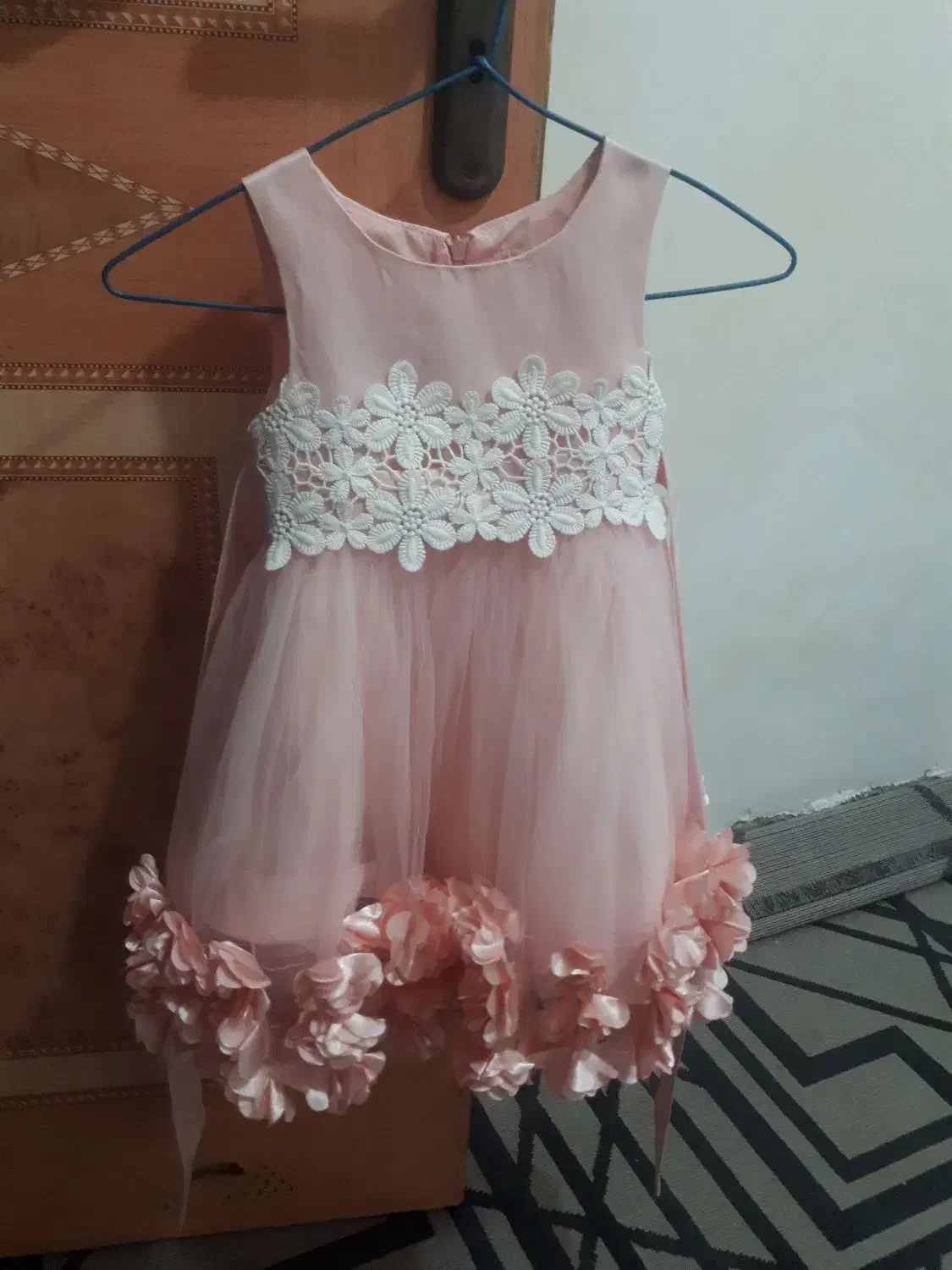 لباس دخترونه|کفش و لباس بچه|مشهد, شهید بصیر|دیوار