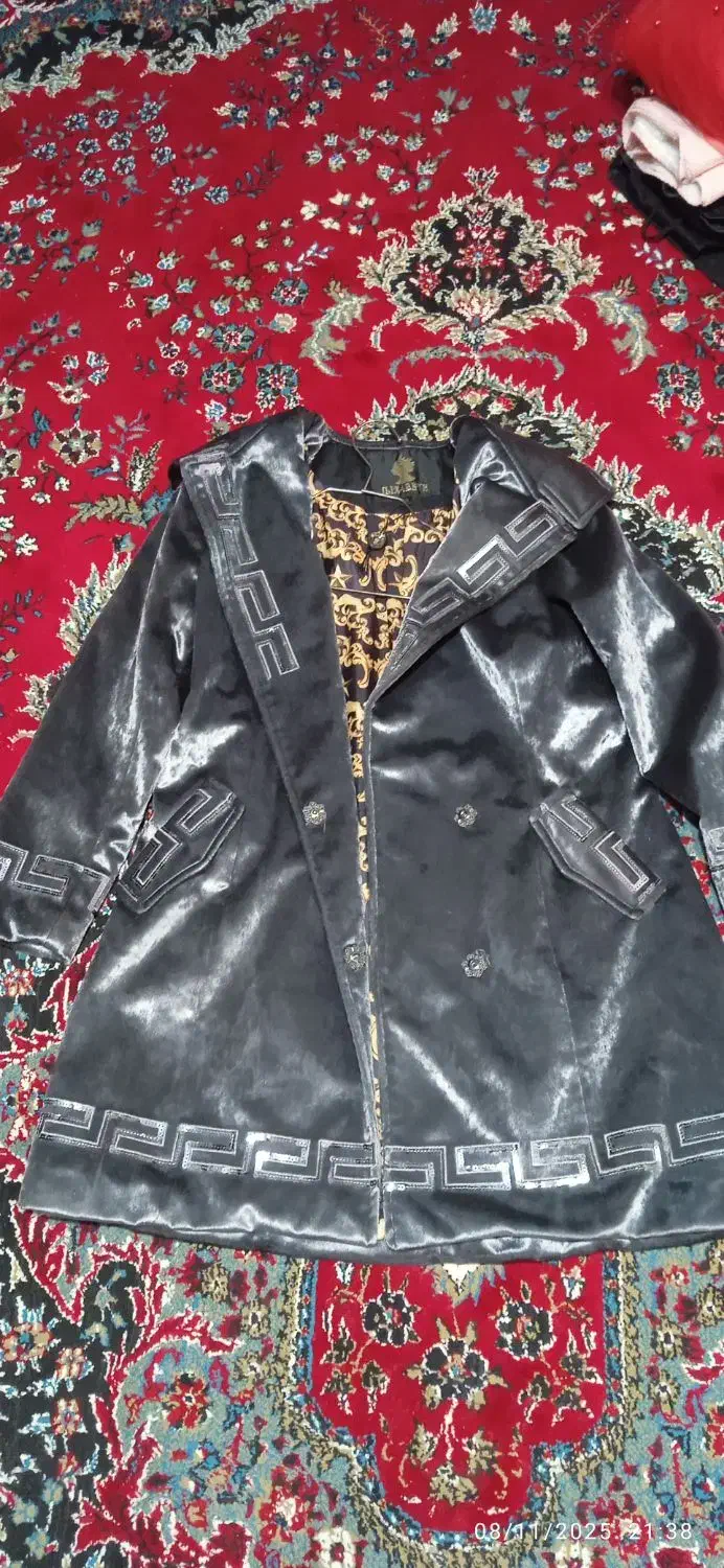 پالتو و بارونی تو کورکی|لباس|مرند, |دیوار