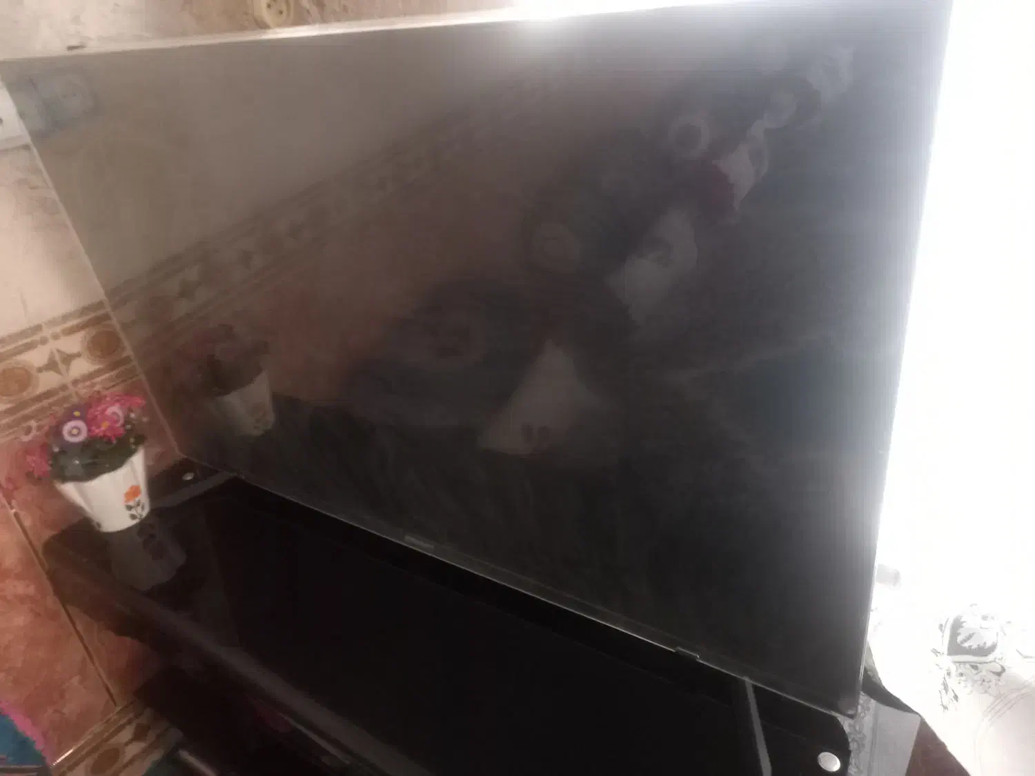 تلویزیون ال سی دی شکسته|تلویزیون و پروژکتور|یاسوج, |دیوار