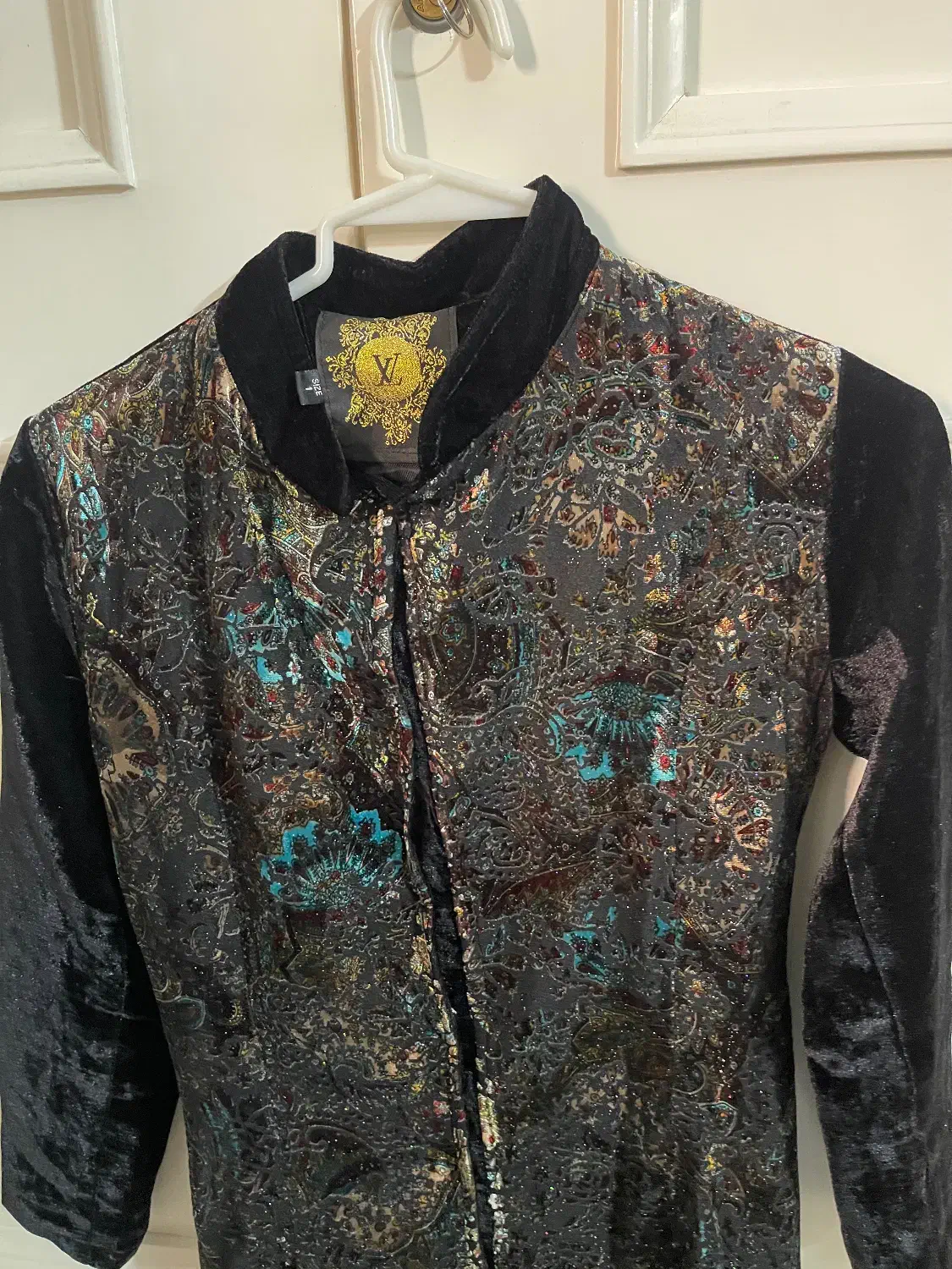 مانتو مخمل مشکی|لباس|اصفهان, عباس‌آباد|دیوار