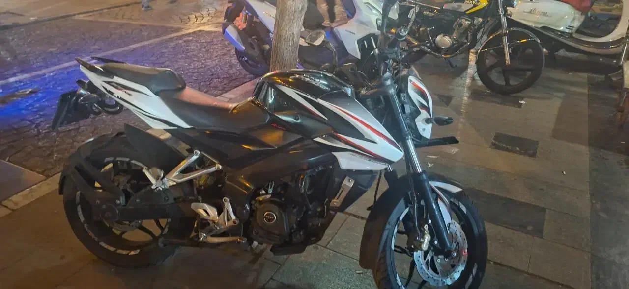 مدل95Ns200|موتورسیکلت|تهران, بازار|دیوار