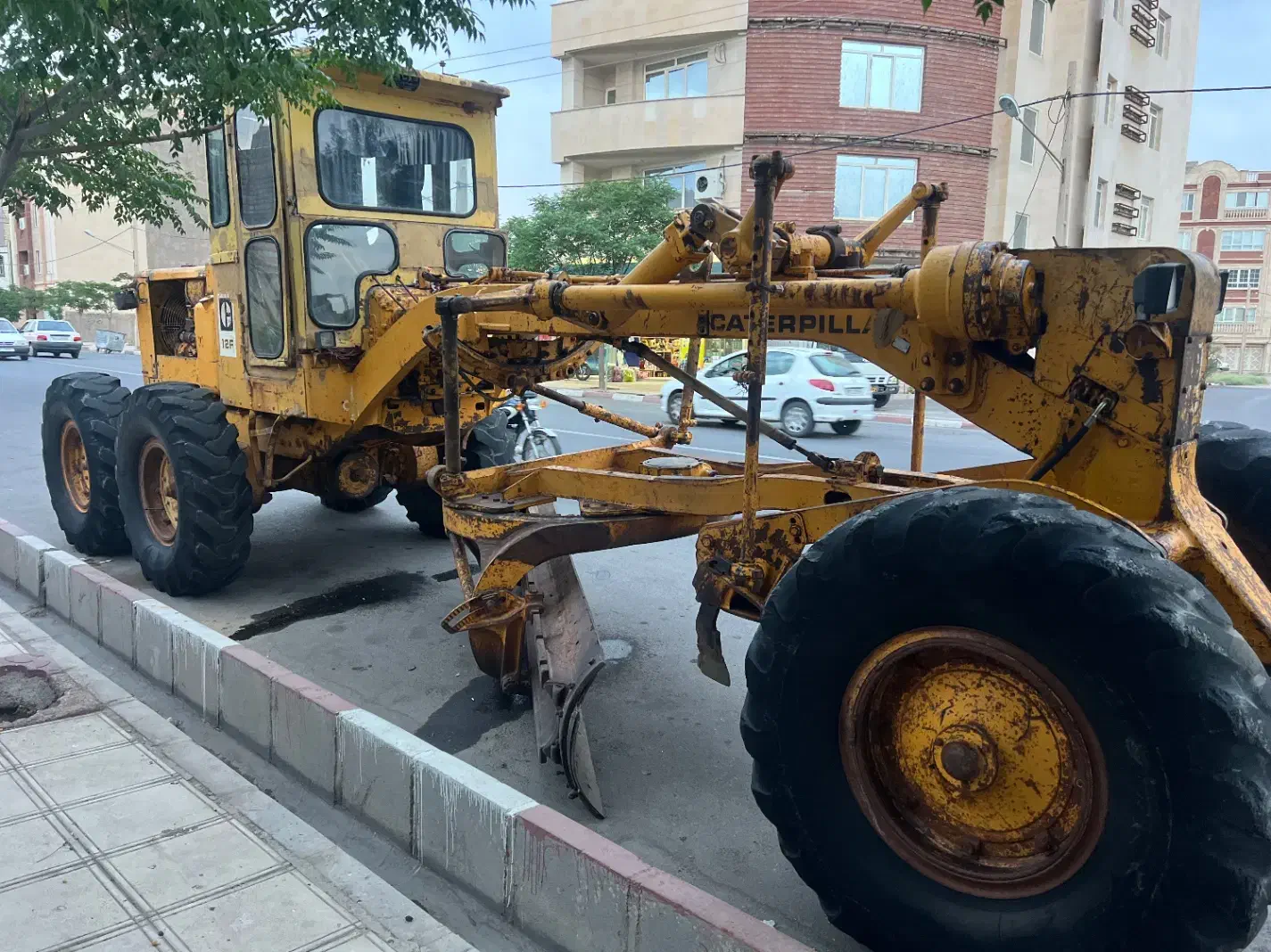 گریدر کارترپیلار 12F سریال بالا|خودرو سنگین|گرمسار, |دیوار