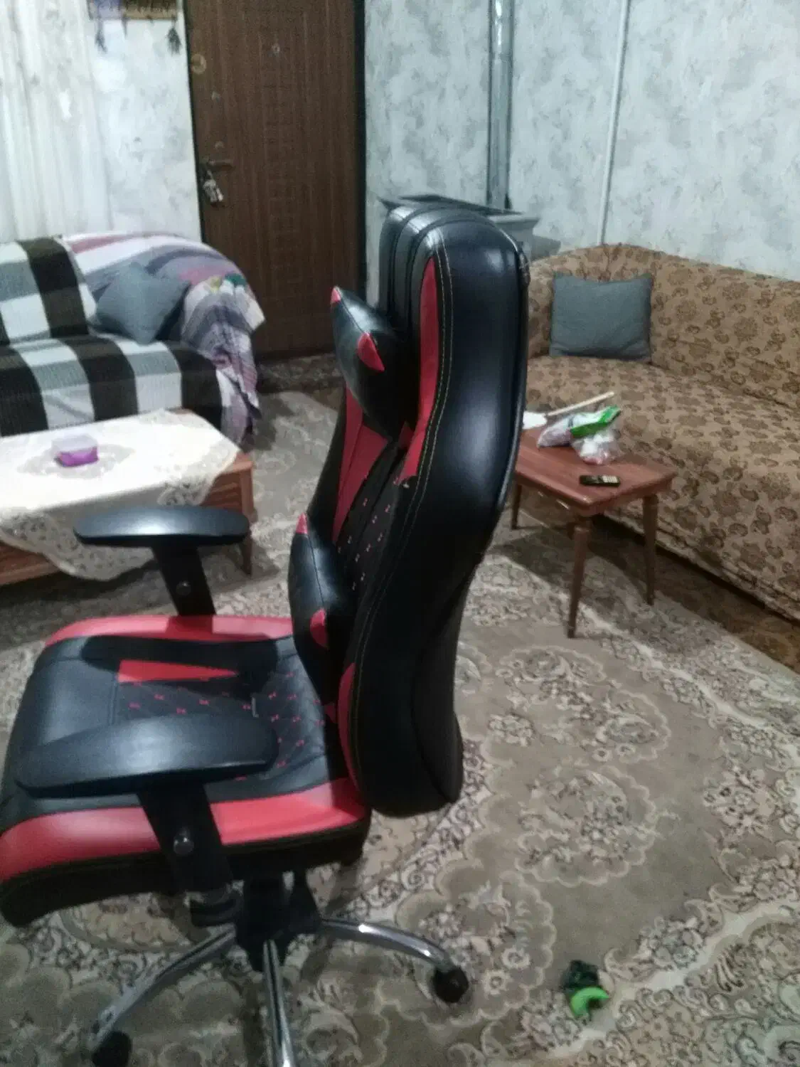 صندلی|میز تحریر و کامپیوتر|آستارا, |دیوار