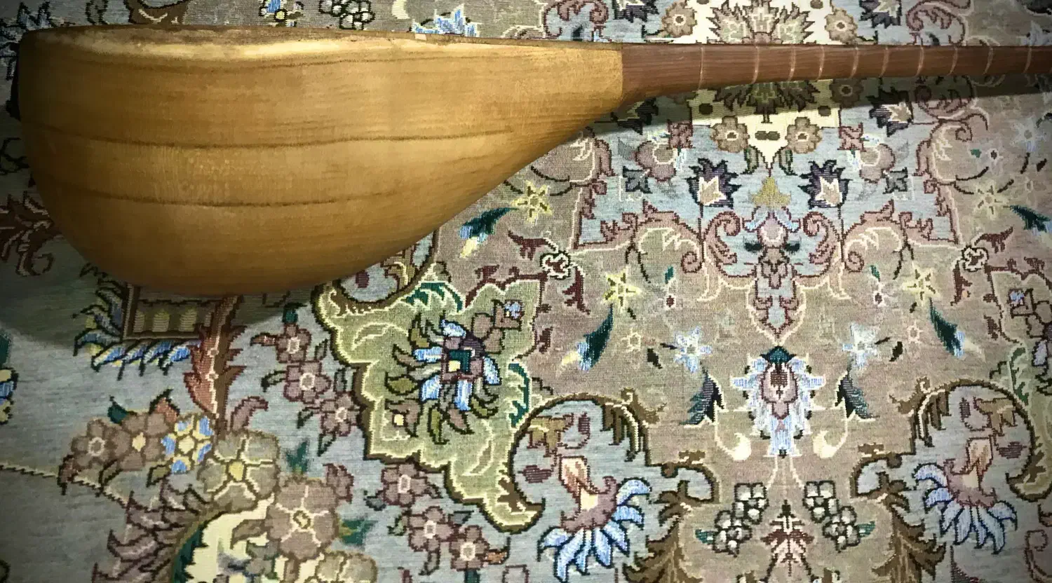 دوتار‌شمال‌خراسان‌زیل|سازهای سنتی|شیروان (خراسان), |دیوار