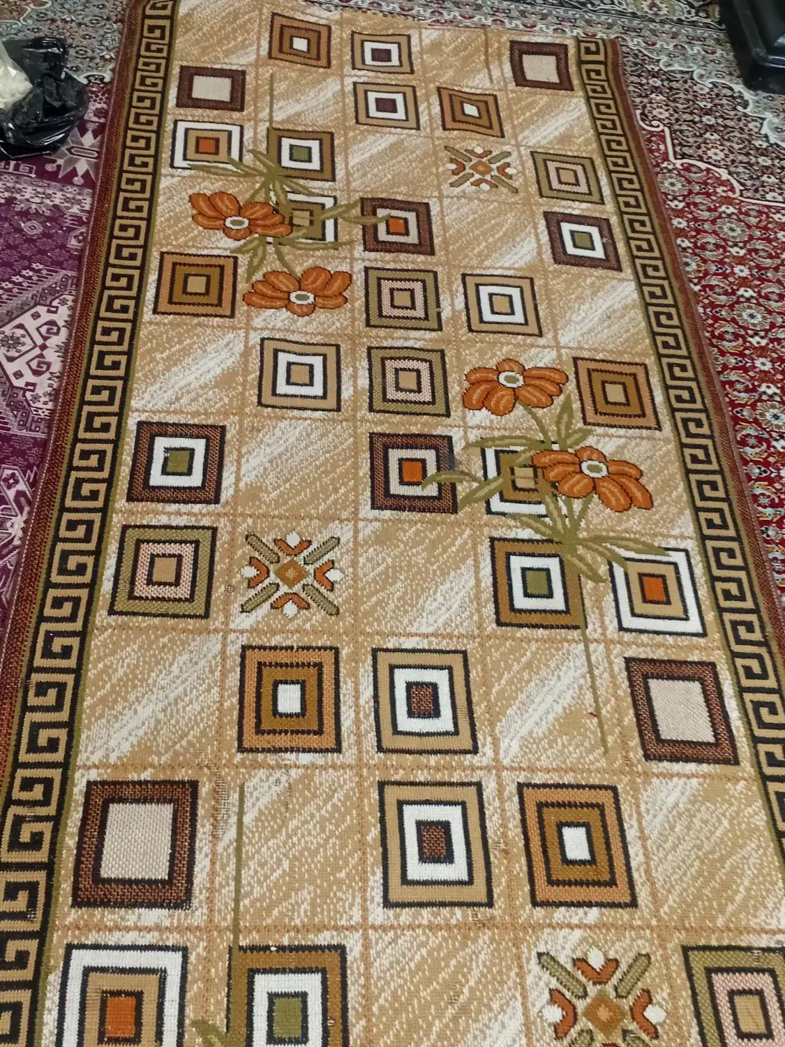 کناره فرش|فرش|قرچک, زیبا شهر|دیوار