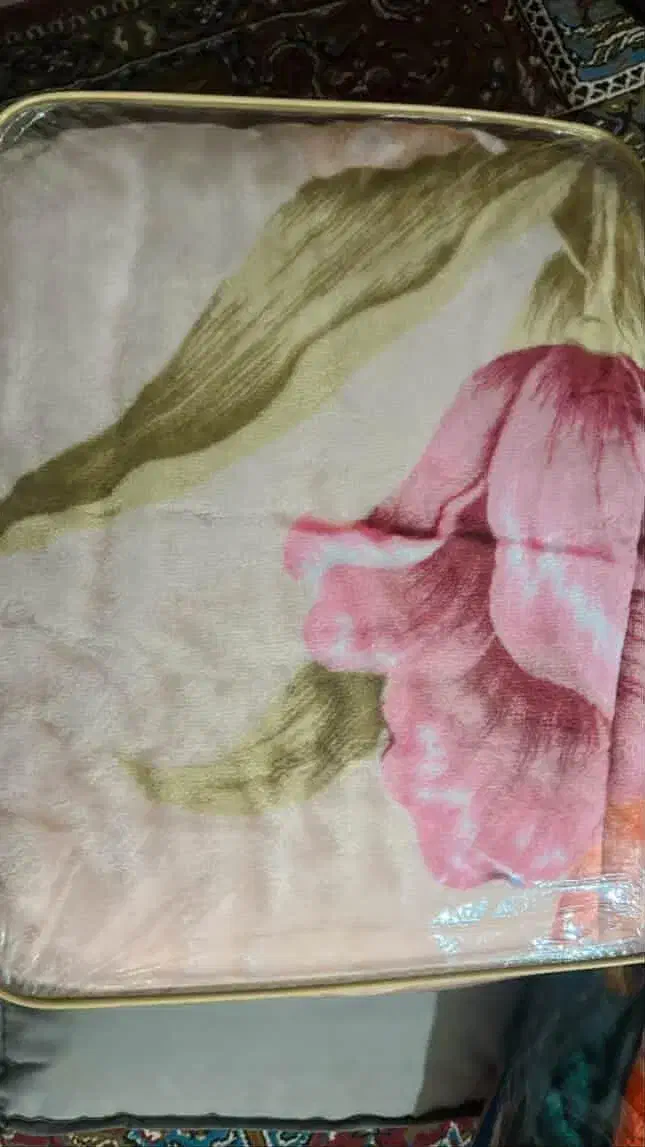 تشک درجه یک و پتو دو نفره گل بافت خوش رنگ|رختخواب، بالش، پتو|یاسوج, |دیوار