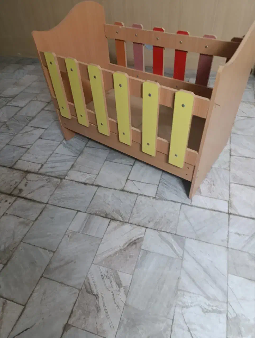 تخت کودک تمام ام در اف|تخت و صندلی بچه|بروجرد, |دیوار