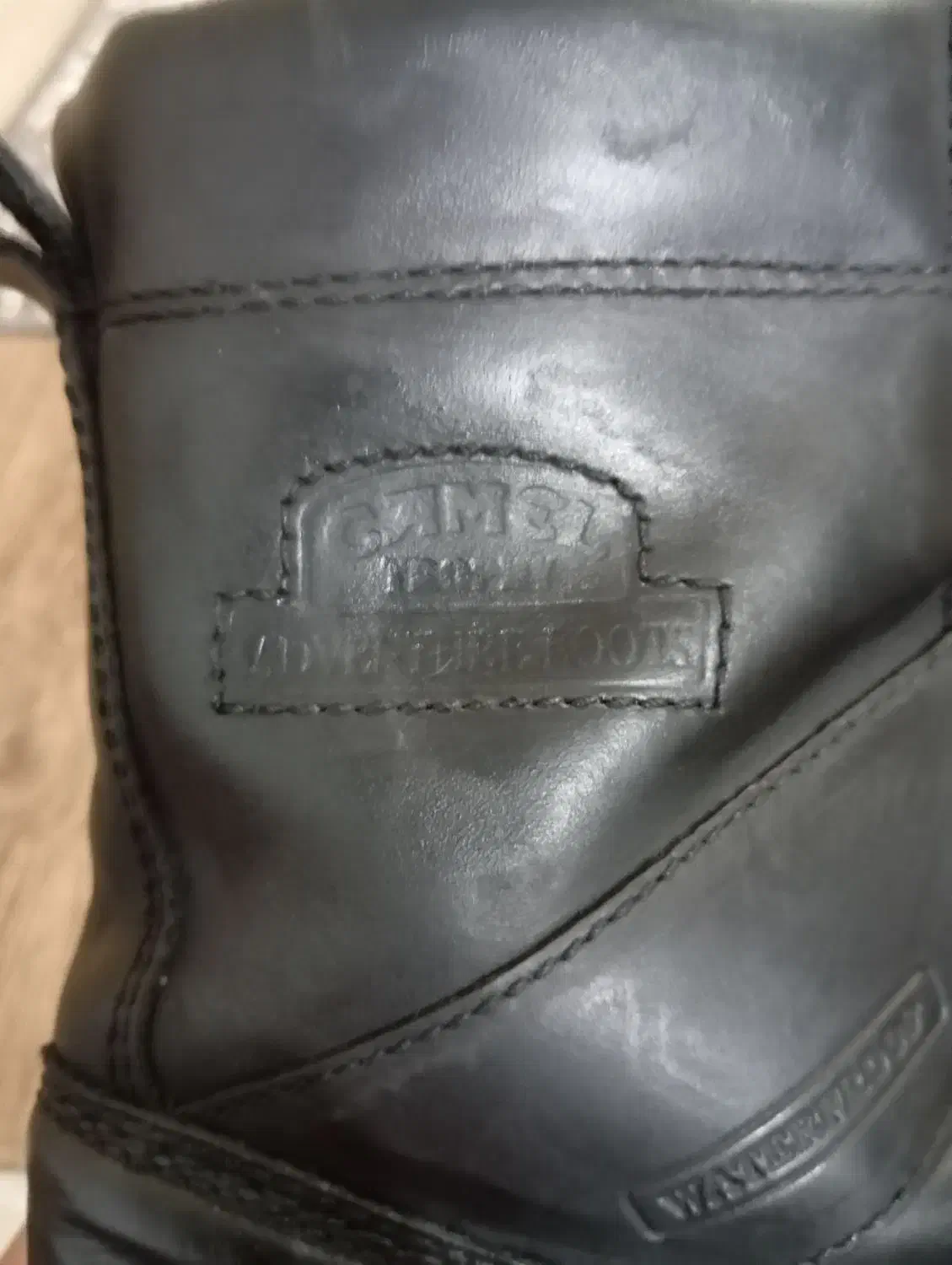 پوتین|کیف، کفش، کمربند|سنندج, |دیوار