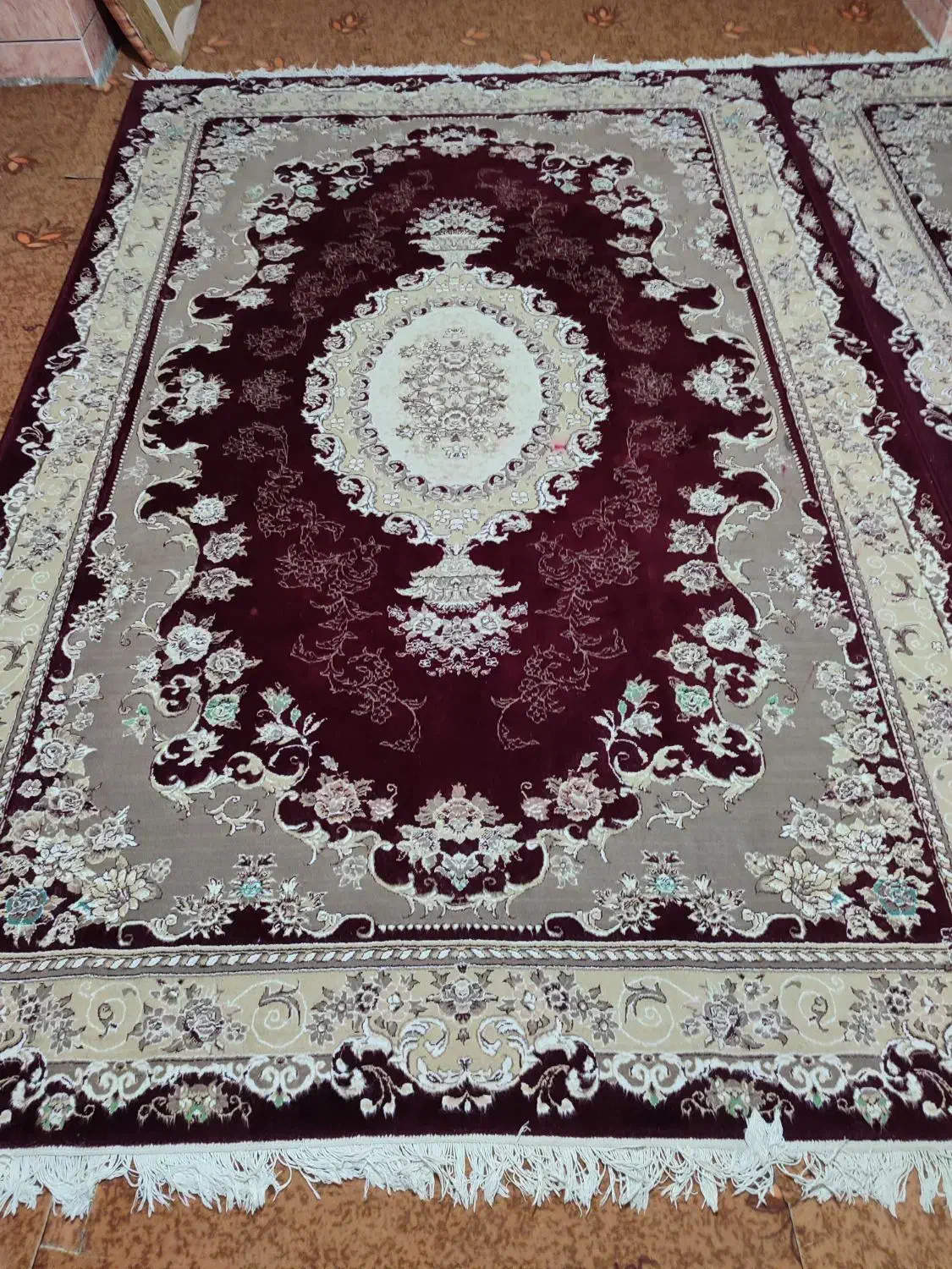 فرش سالم و تمیز با قیمت خوب|فرش|مسجد سلیمان, |دیوار