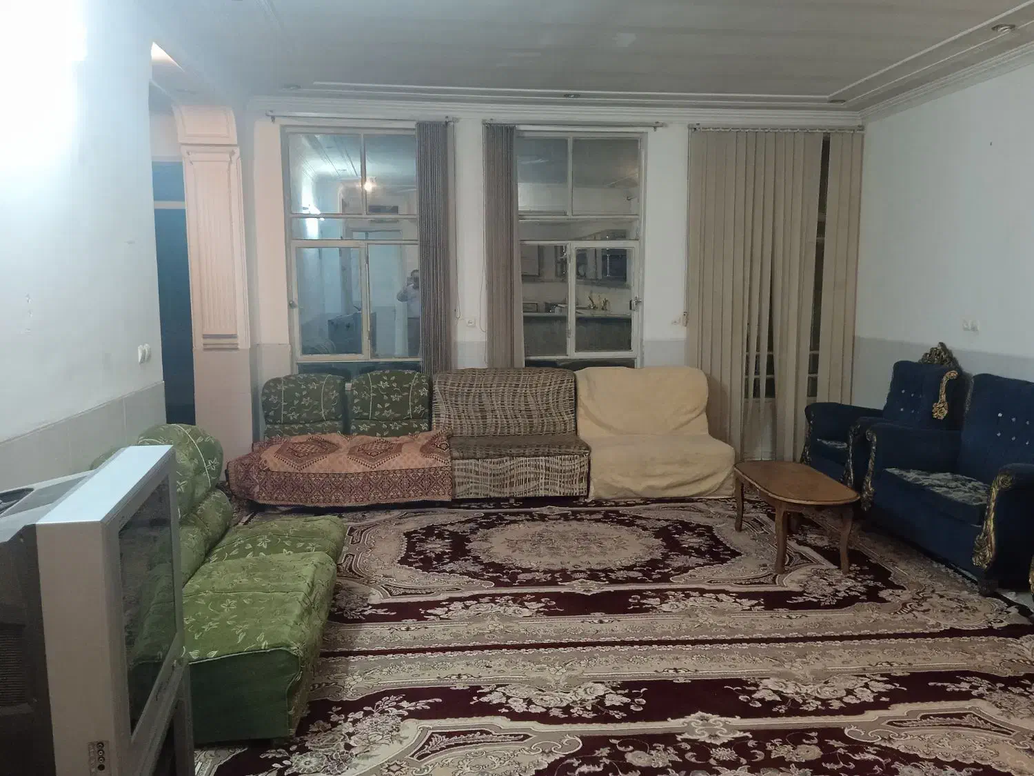 منزل مبله روزانه پارکینگ دار|اجارهٔ کوتاهمدت آپارتمان و سوئیت|یزد, |دیوار