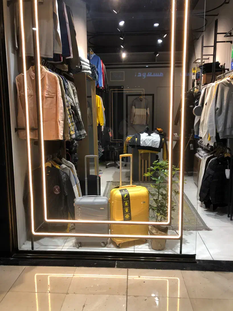 فروشنده لباس مردانه|استخدام بازاریابی و فروش|بجنورد, |دیوار