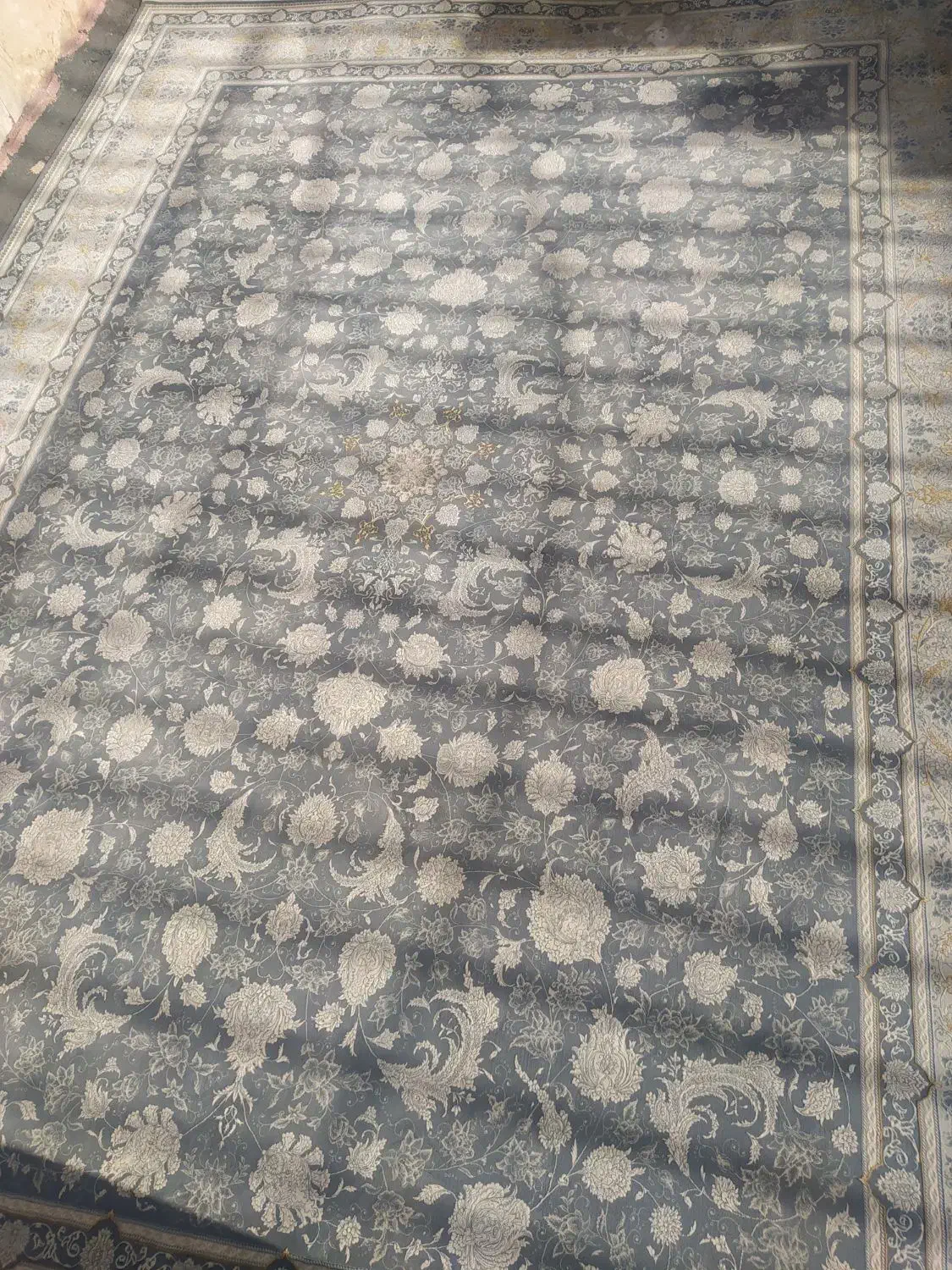 چهار عددفرش ۹متری ویک عدد ۶متری طوسی۱۵۰۰شانه اصلی|فرش|کرمانشاه, |دیوار