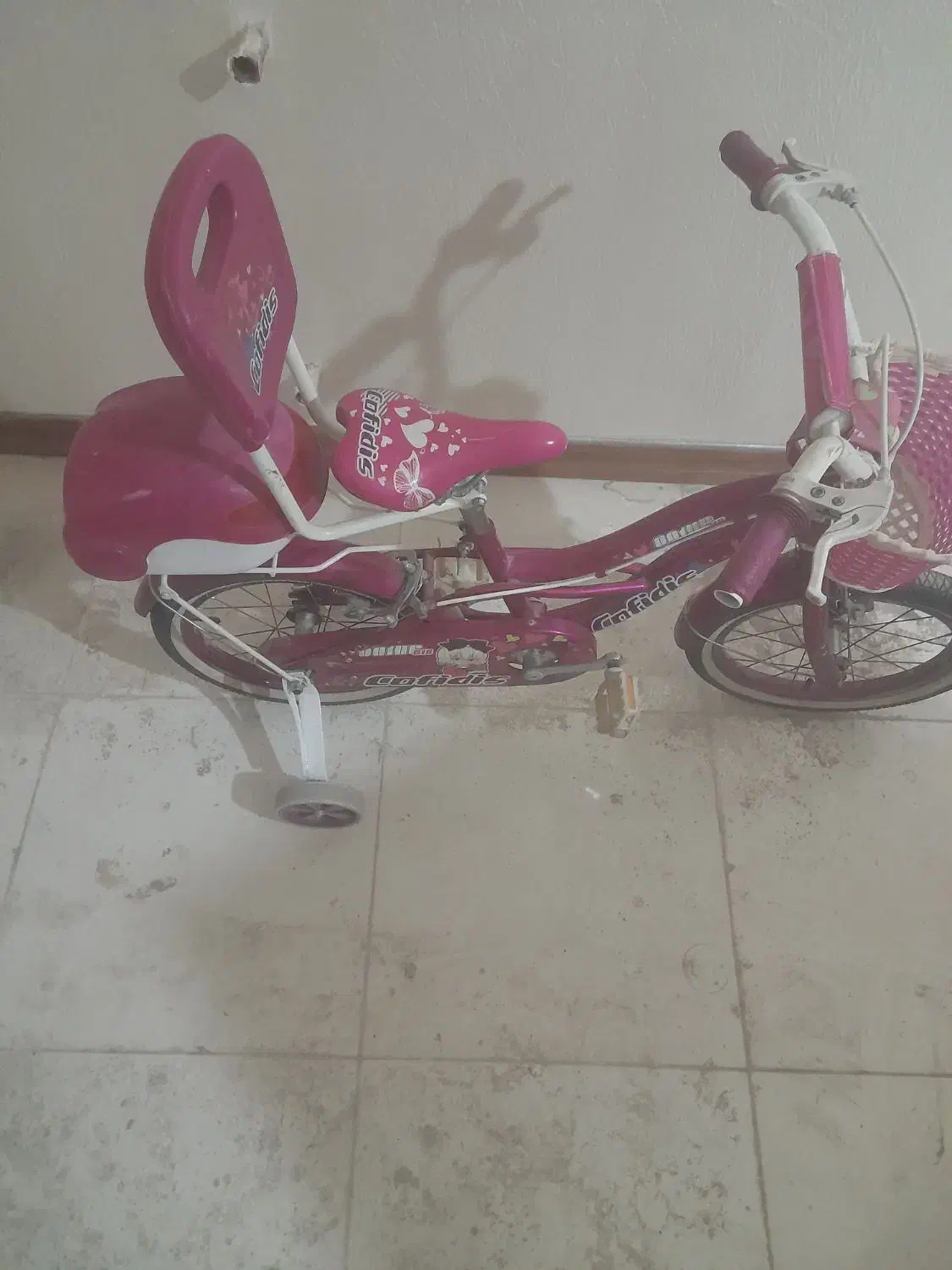 دوچرخه بچگانه در حد نو وسایل فابریک|دوچرخه، اسکیت، اسکوتر|فریدونشهر, |دیوار