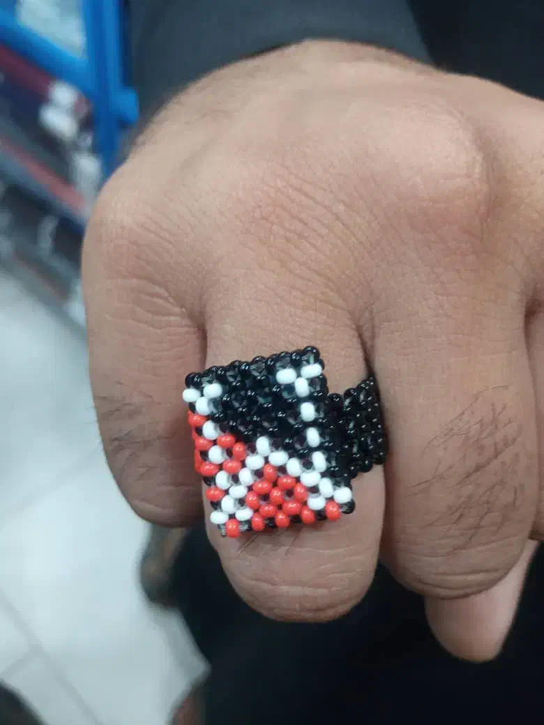 بافت انگشتر پذیرفته میشود دکمه لباس هم درست میکن|بدلیجات|چابهار, |دیوار