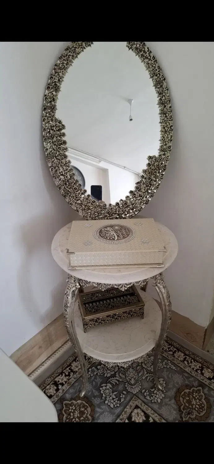 آینه و میز|آینه|سبزوار, طبرسی (جعفرآباد)|دیوار