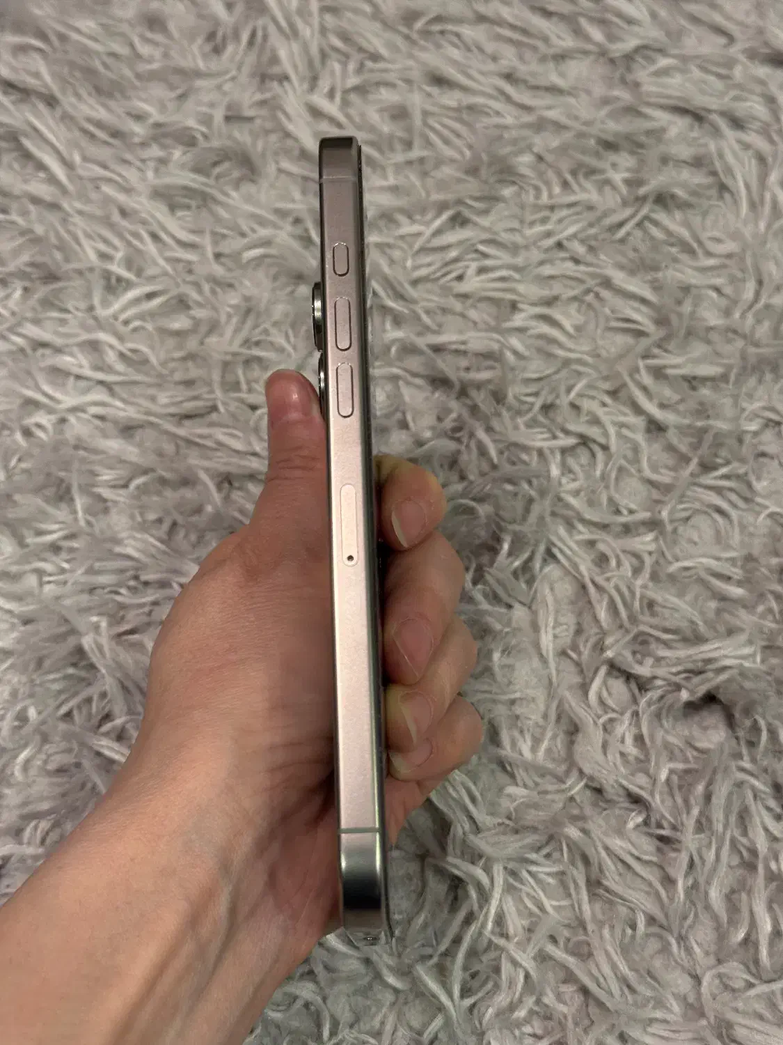 ۱۶ پرو مکس ۲۵۶ ، باتری ۹۹|موبایل|اصفهان, جلفا|دیوار