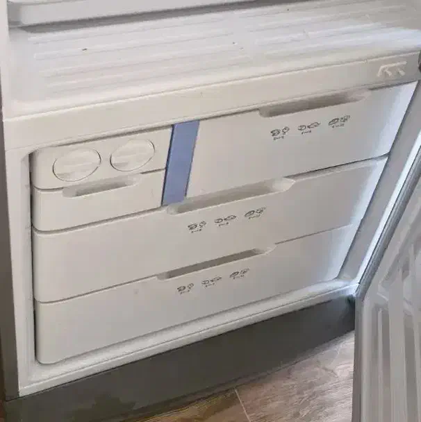 یخچال فریزر اسنوا|یخچال و فریزر|مشهد, نیروی هوایی|دیوار