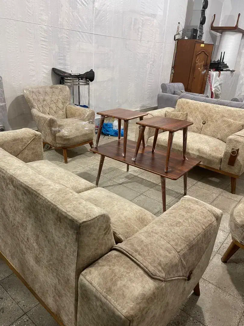 مبل چستر ۷نفره بامیز عسلی مناسب جهیزیه|مبلمان خانگی و میز عسلی|پاکدشت, حصار امیر|دیوار