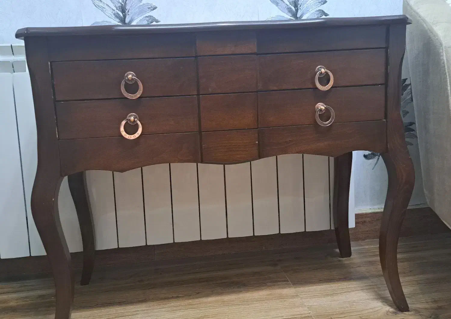 میز تلفن|میز تلفن|رشت, نیکمرام|دیوار