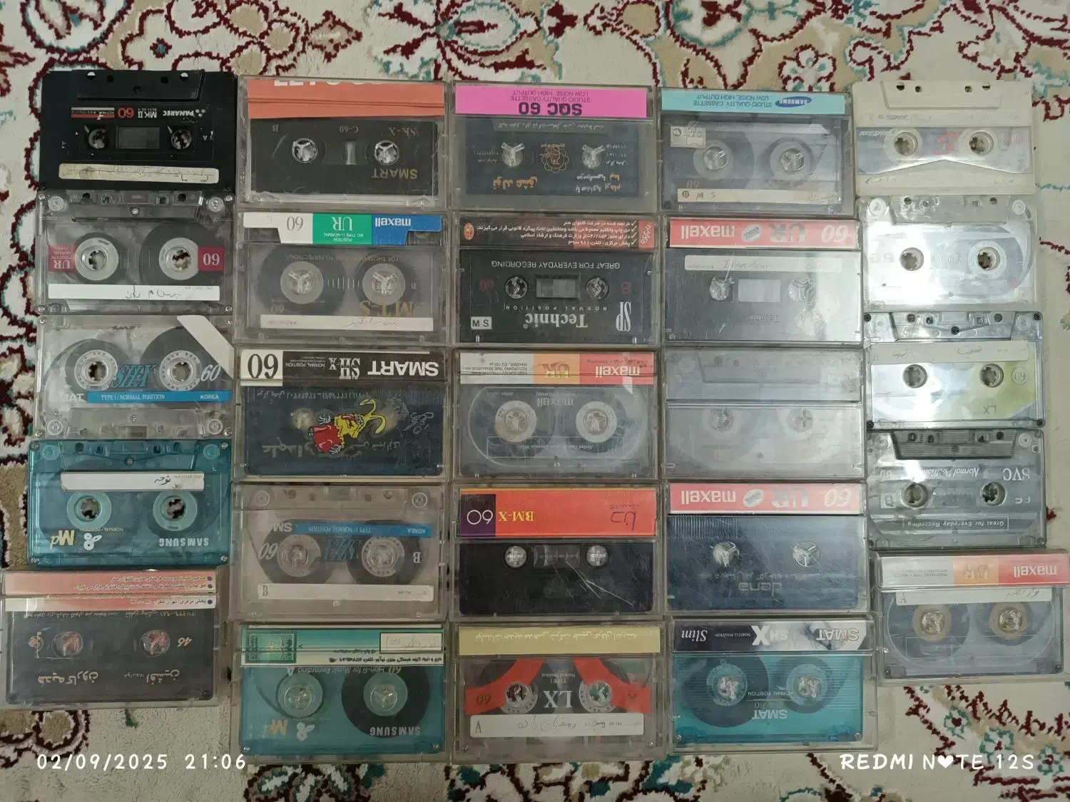 25 عدد نوار کاست قدیمی|کلکسیون اشیاء عتیقه|مبارکه, |دیوار