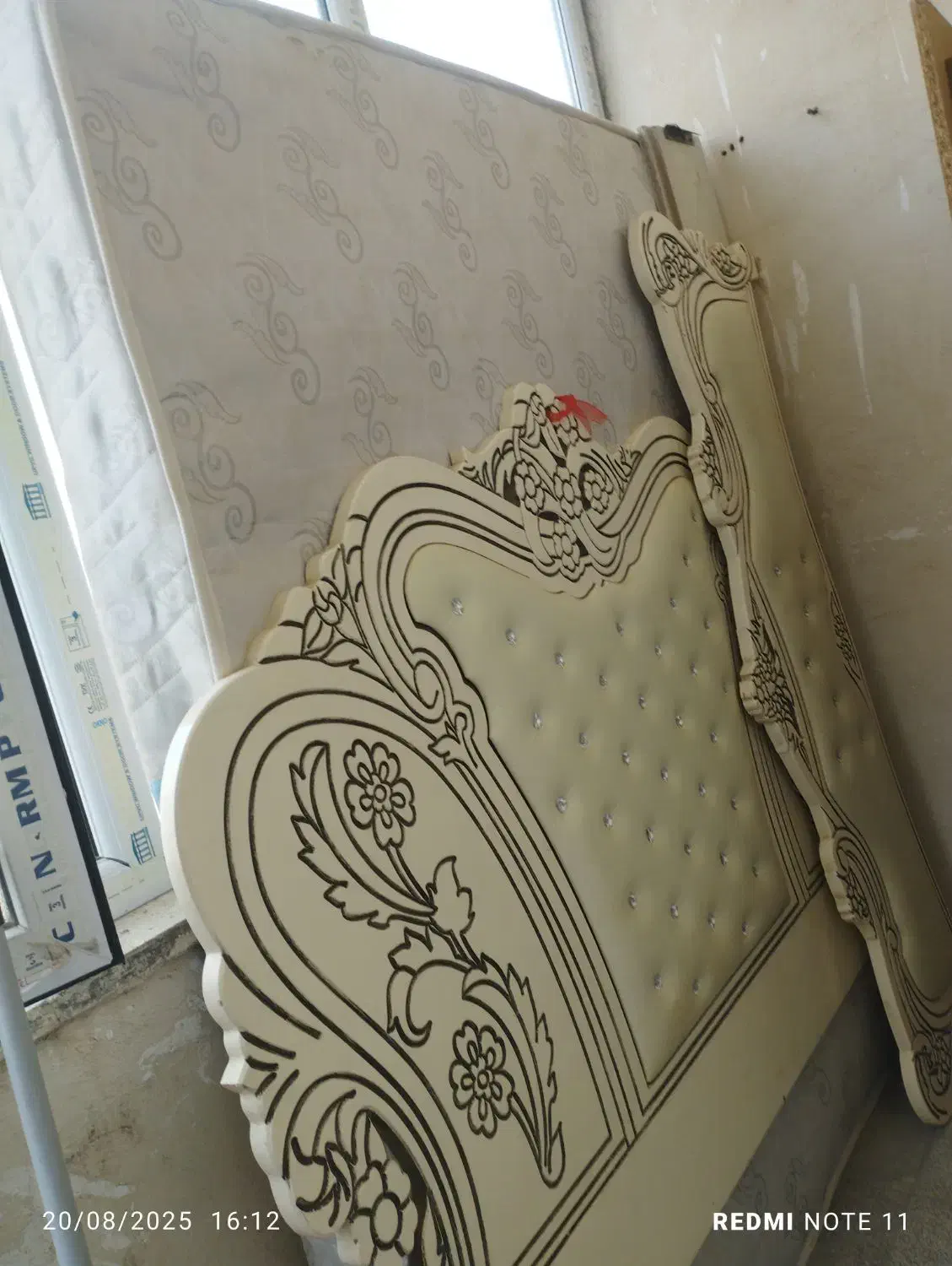 تخت خواب دو نفره در حد نو|تخت و سرویس خواب|اردبیل, |دیوار