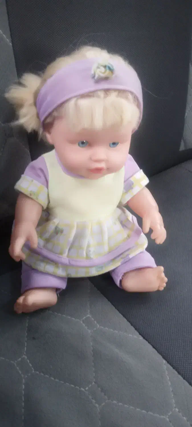 عروسک|اسباب‌بازی بچه|رشت, استادسرا|دیوار