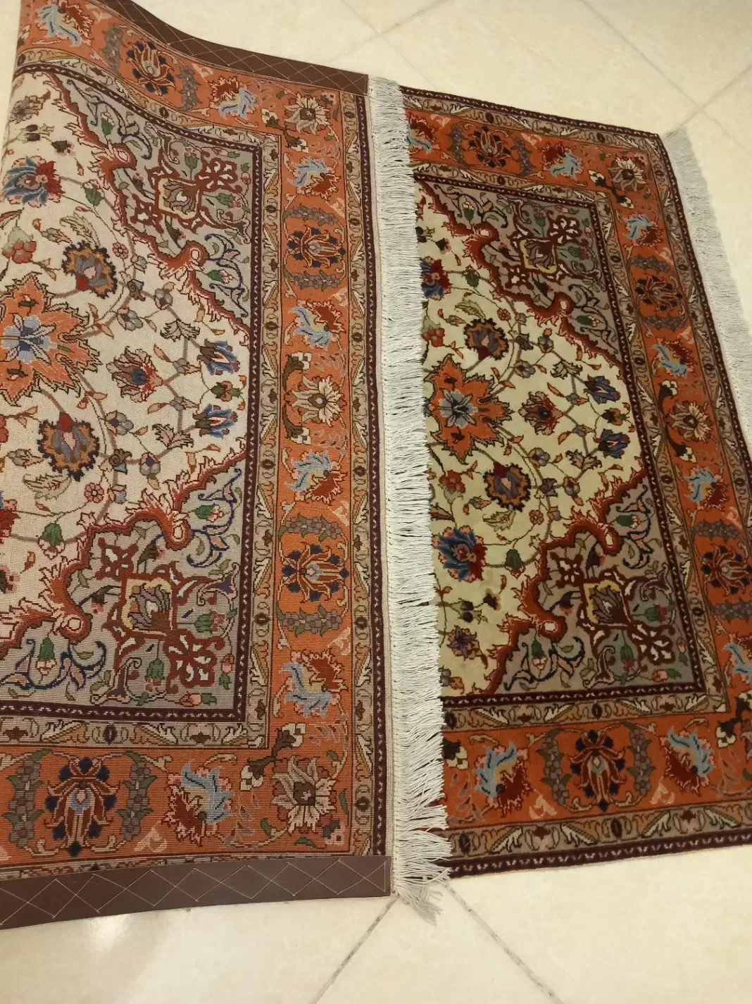 ذرع ونیم ۵۰ رج گل ابریشم ریزبافت تبریز دستبافت|فرش|تهران, هفت حوض|دیوار