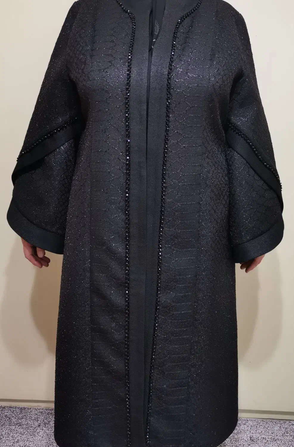 مانتو مجلسی سنگدوزی شده|لباس|کرج, کلاک پایین|دیوار